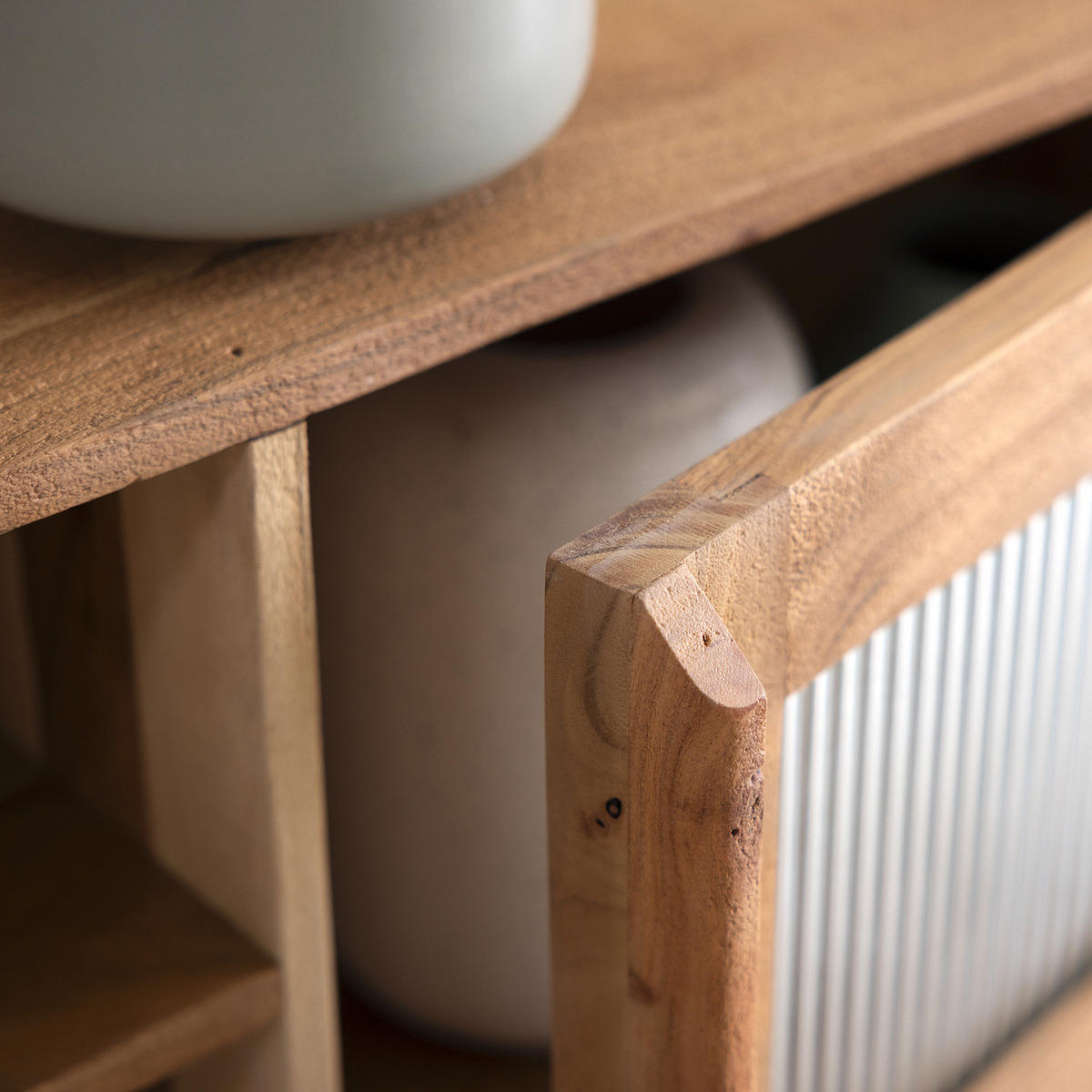MASSIVES LOWBOARD - Akazie massiv - Akaziefarben, Glas/Holz (180/55/35cm) - home24
