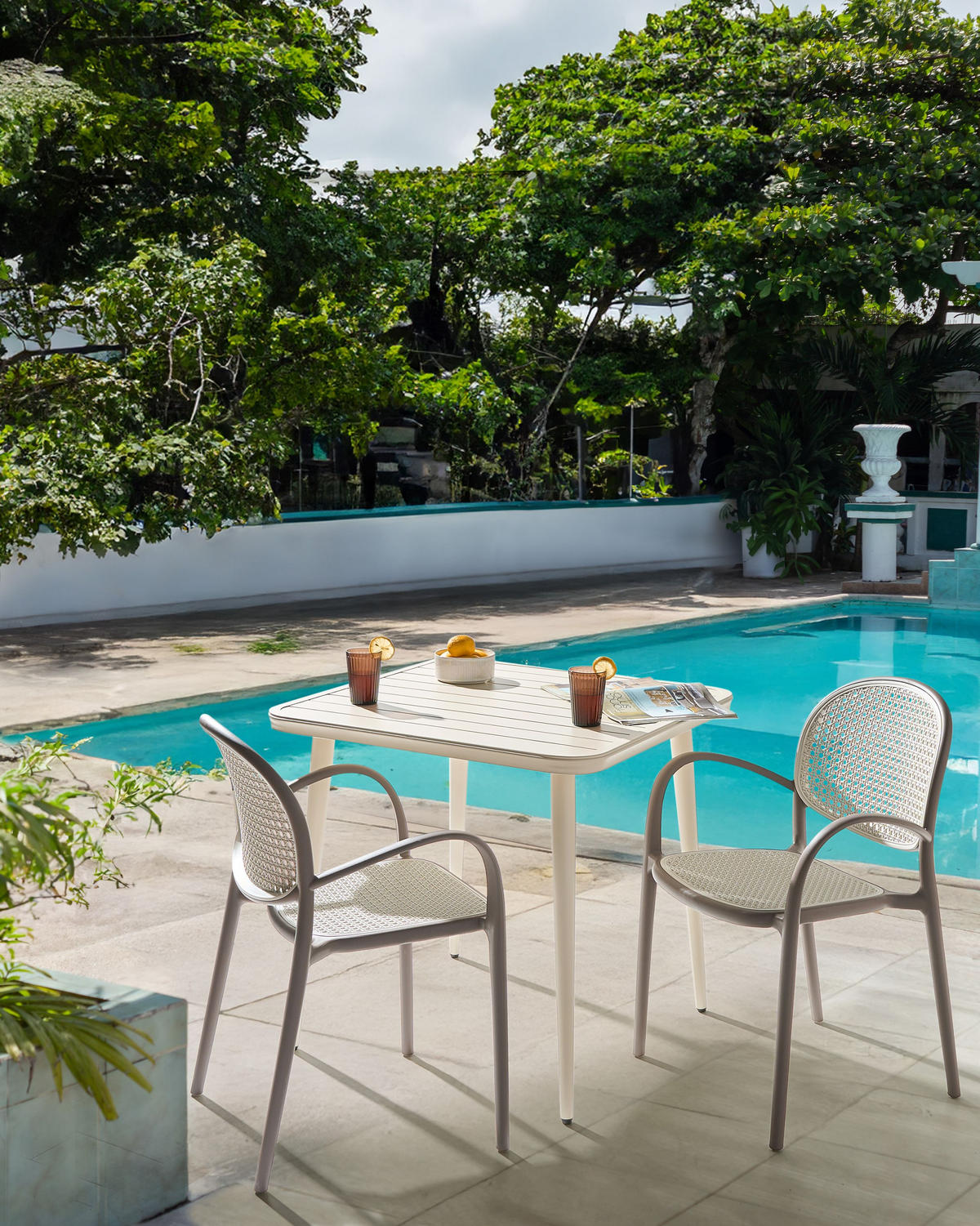 GARTENSTUHL 2er-Set Hellbraun Povoletto - Hellbraun/Weiß, Kunststoff (50/85/50cm) - Beliani