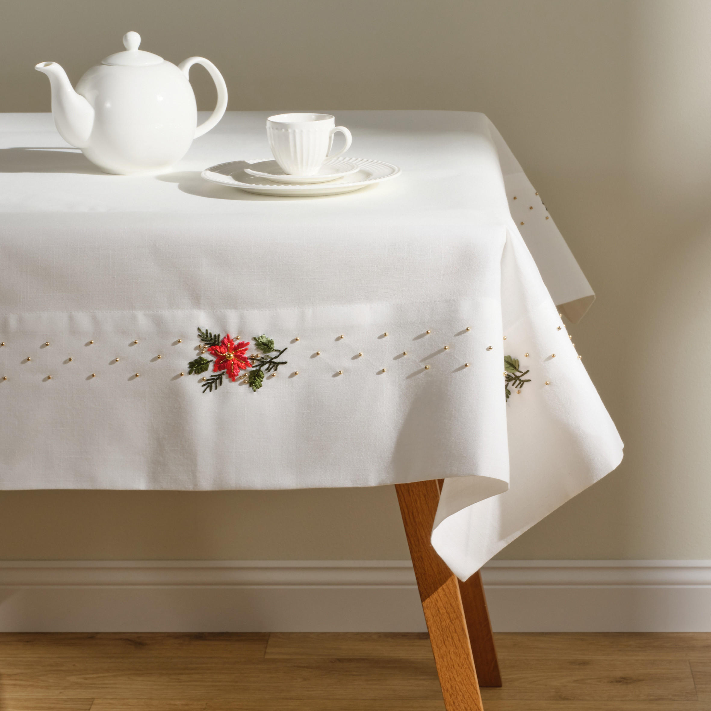 TISCHDECKE Merri 150 x 220 cm Weiß, Dekorative Tischdeko Weihnacheten, Weihnachtsdeko, Christmas - Weiß, Textil (220/150/1cm) - home&you