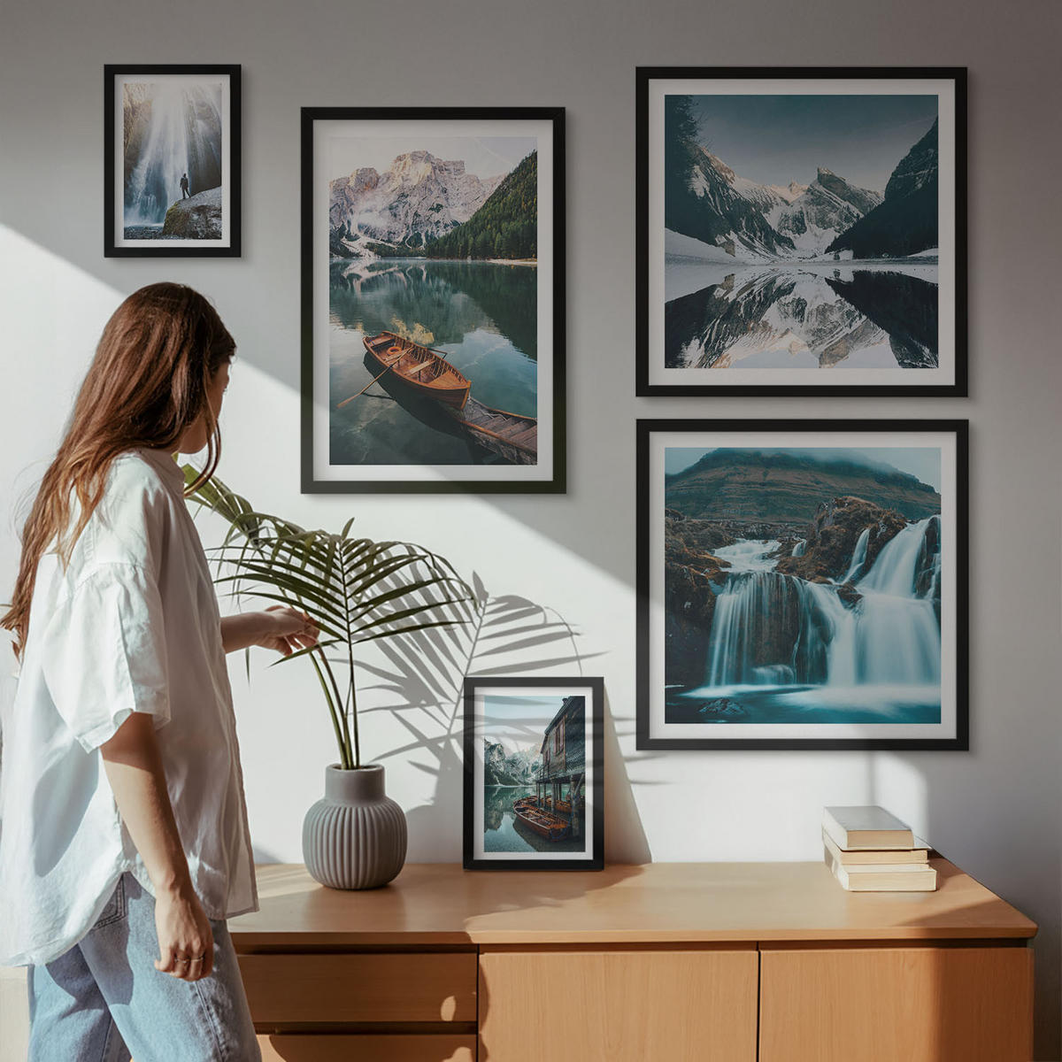 WANDBILDER 5er-Set - 50x50 cm & 20x30 cm & 40x60 cm Schwarzer Rahmen - Spiegelung der Boote auf Bergseen - Schwarz, Kunststoff (40/60cm) - ArtPrintCave