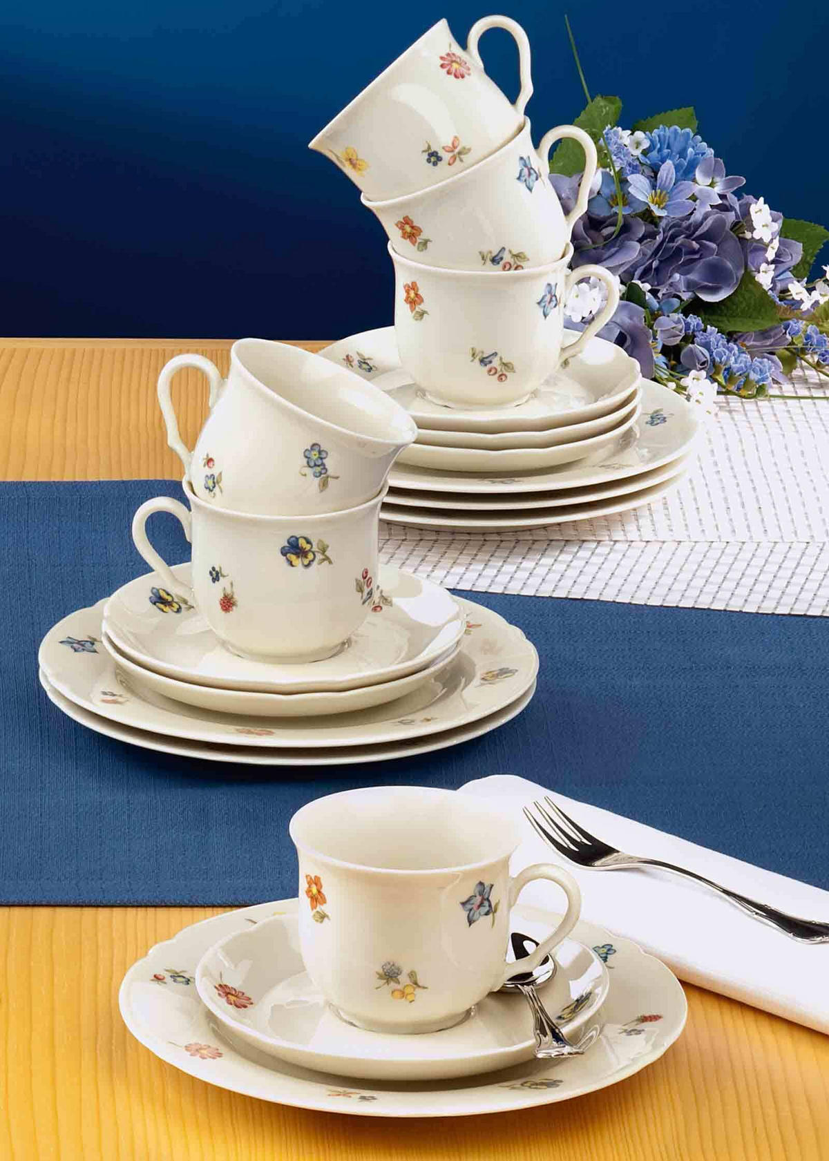 KAFFEESERVICE Marieluise Elfenbein Blütenmeer bunt 18-tlg. - Multicolor, Keramik (24/18.1/43cm) - Seltmann Weiden