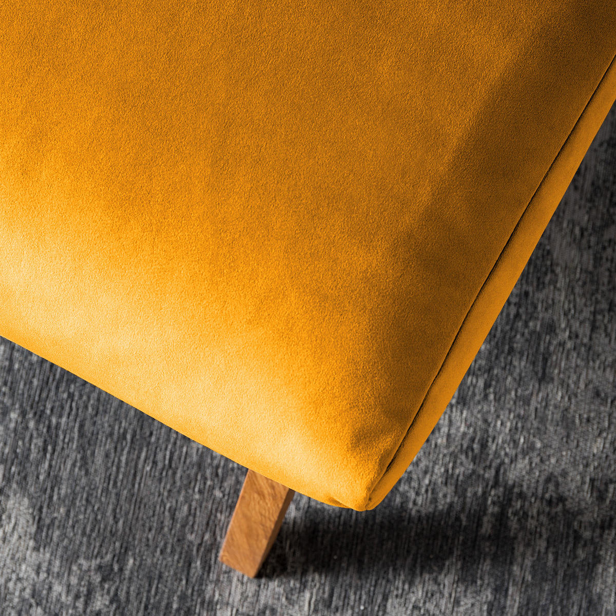 POLSTERHOCKER mit Holzfüßen - Eichefarben/Gelb, Eichenholz/Textil (51/37/41cm) - home24