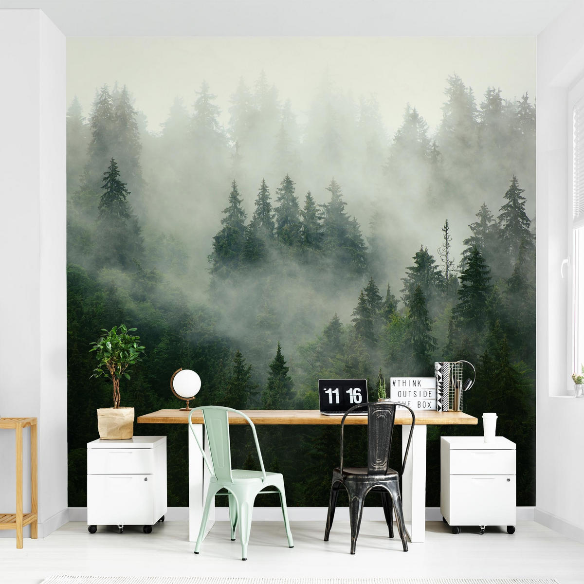 FOTOTAPETE Tiefgrüner Tannenwald im Nebel 240/240 cm - Grün, Papier (240/240cm) - Bilderwelten