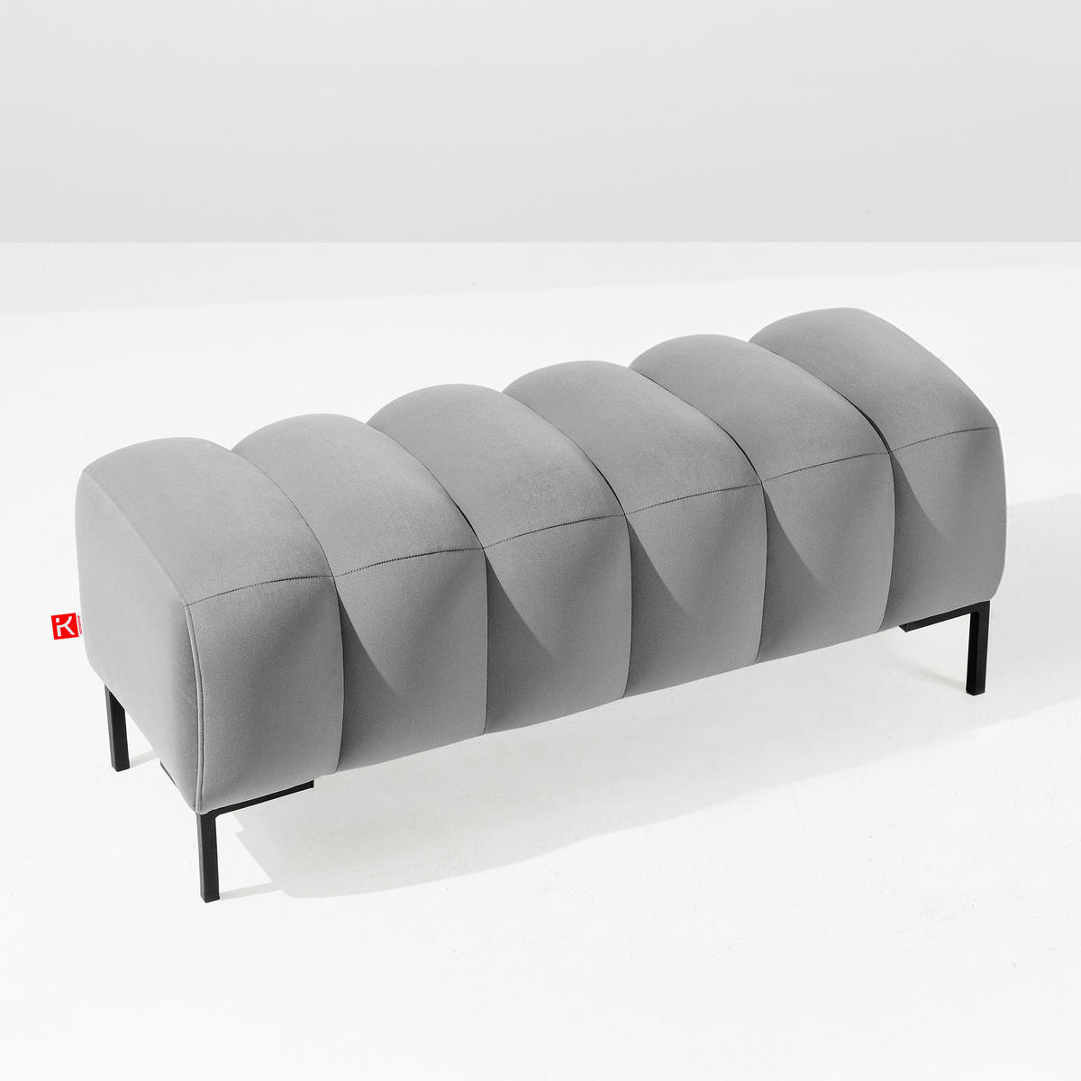 SITZHOCKER Polsterhocker PECCO, Veloursstoff - Hellgrau/Schwarz, Holz/Textil (120/50/50cm) - KONSIMO®