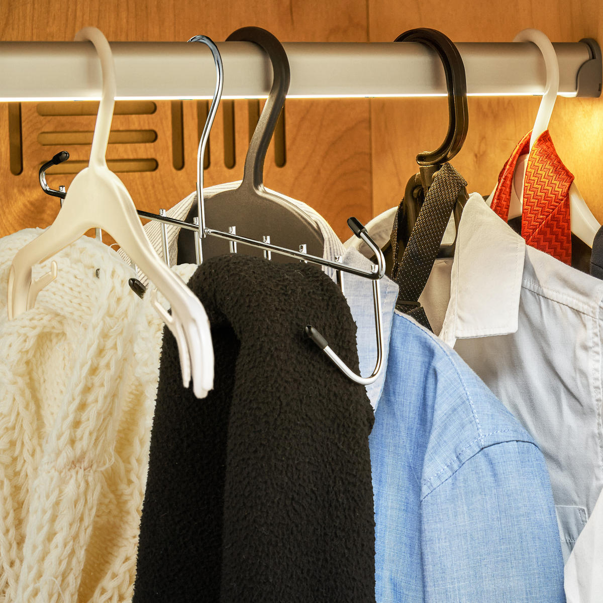 3XDRŽIAK na opasky - strieborná, kov/plast (34.5/4/1.5cm) - Relaxdays