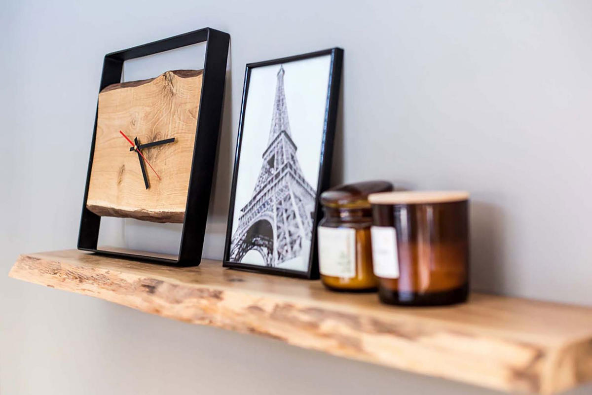 WANDUHR - Eiche / schwarzer Metallrahmen - 37 x 37 x 4cm - Naturfarben, Holz (37/37/4cm) - holz4home