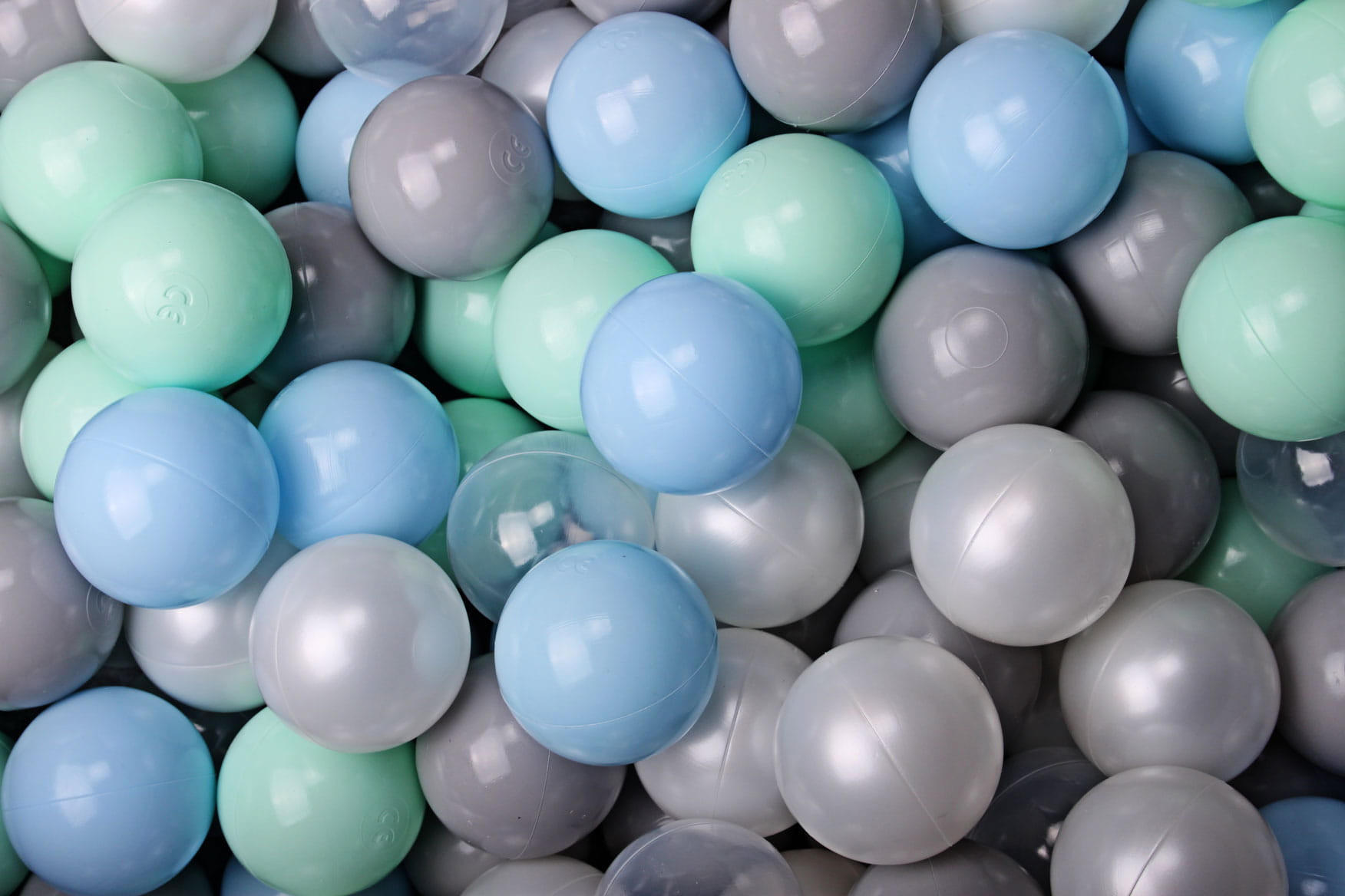 BÄLLE für Bällebad, Spielbälle, Plastikbälle für Kinder Set 50 pcs.: Mint/Blau/Grau/Perlweiß/Transparent - Dunkelblau, Textil (7/7/7cm) - MeowBaby