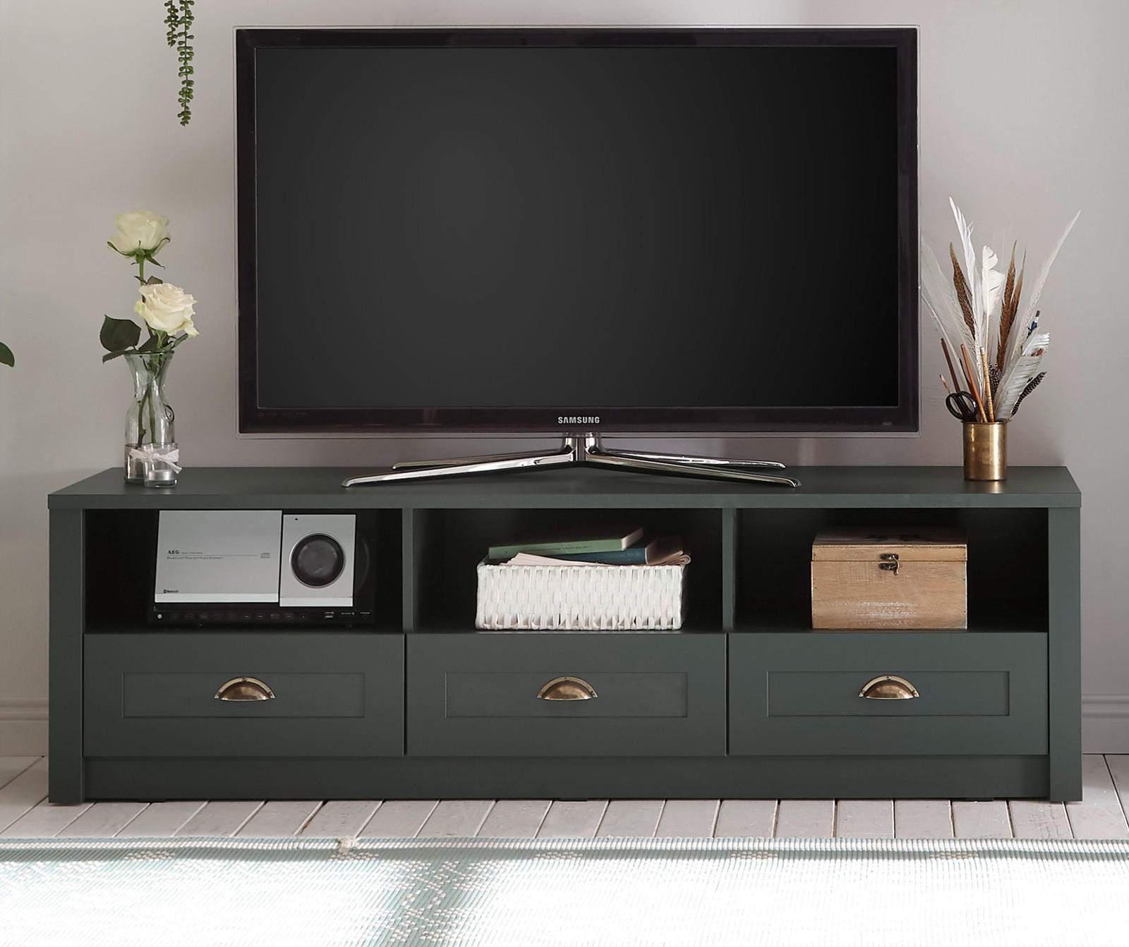 TV-LOWBOARD grün 158 x 47 cm, TV Unterteil im Landhaus-Stil - Chromfarben/Schwarz, Holzwerkstoff/Kunststoff (158/47/43cm) - Furn.Design