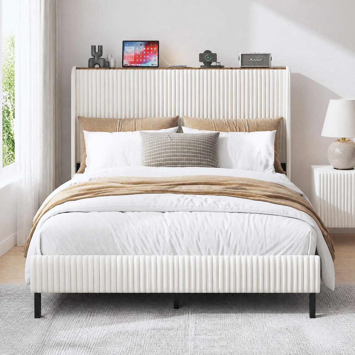POLSTERBETT 140/200 mit gepolstertem Kopfteil und Metalllatten in Beige - Beige, Textil/Metall (140/200cm) - EVRYAE