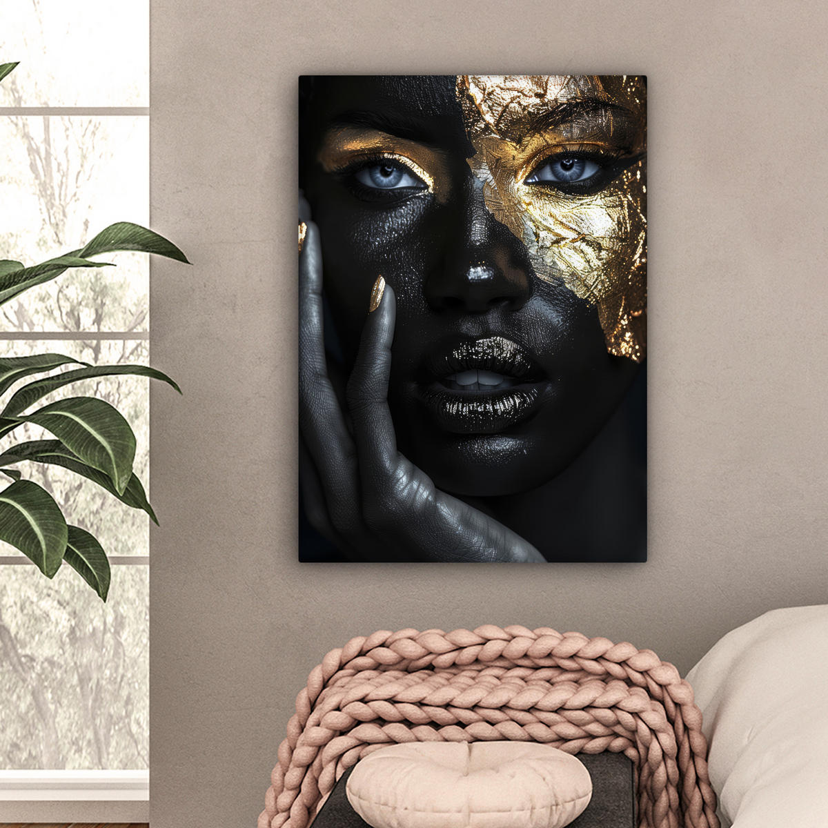 LEINWANDBILD Frau - Gold - Porträt - Schwarz-Weiß - Luxus 60x80 cm - Hellblau, Textil (60/80cm) - MuchoWow