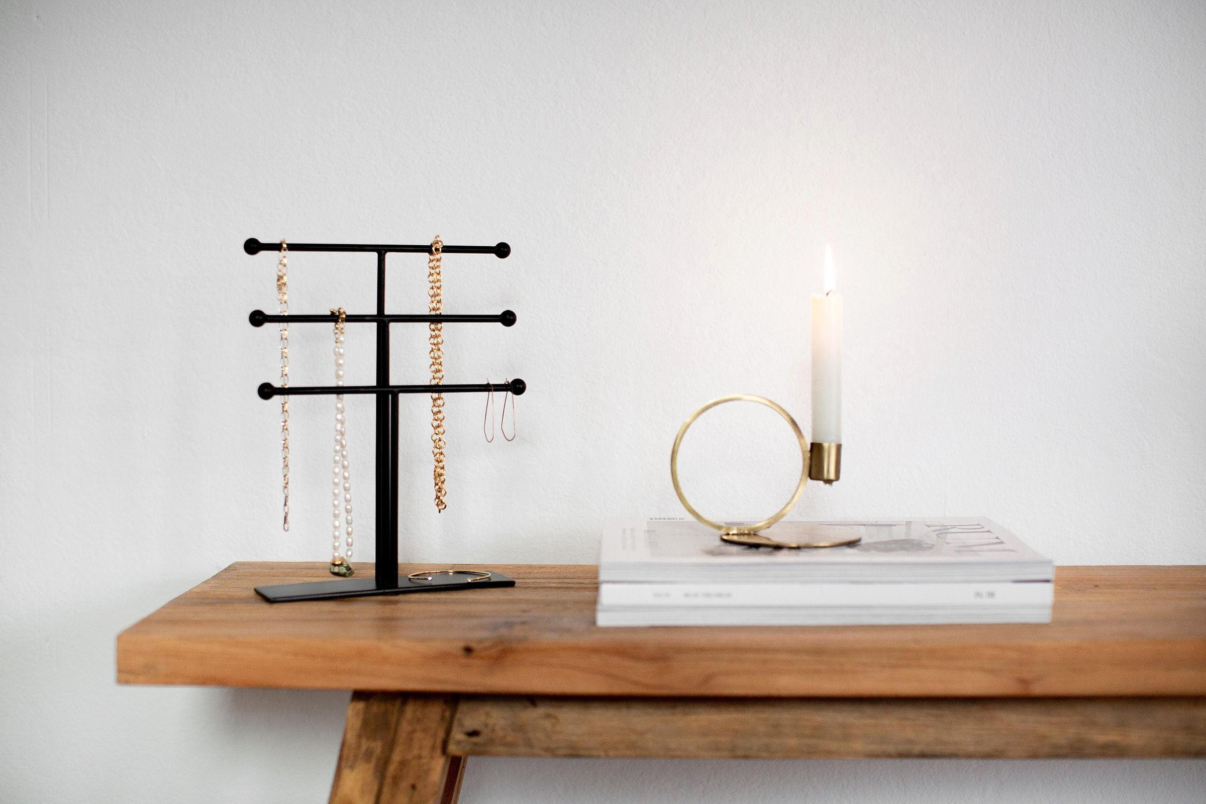 SCHMUCKSTÄNDER Ela aus Eisen in Schwarz 25/5 cm - Schwarz, Metall (5/20/25cm) - LaLe Living