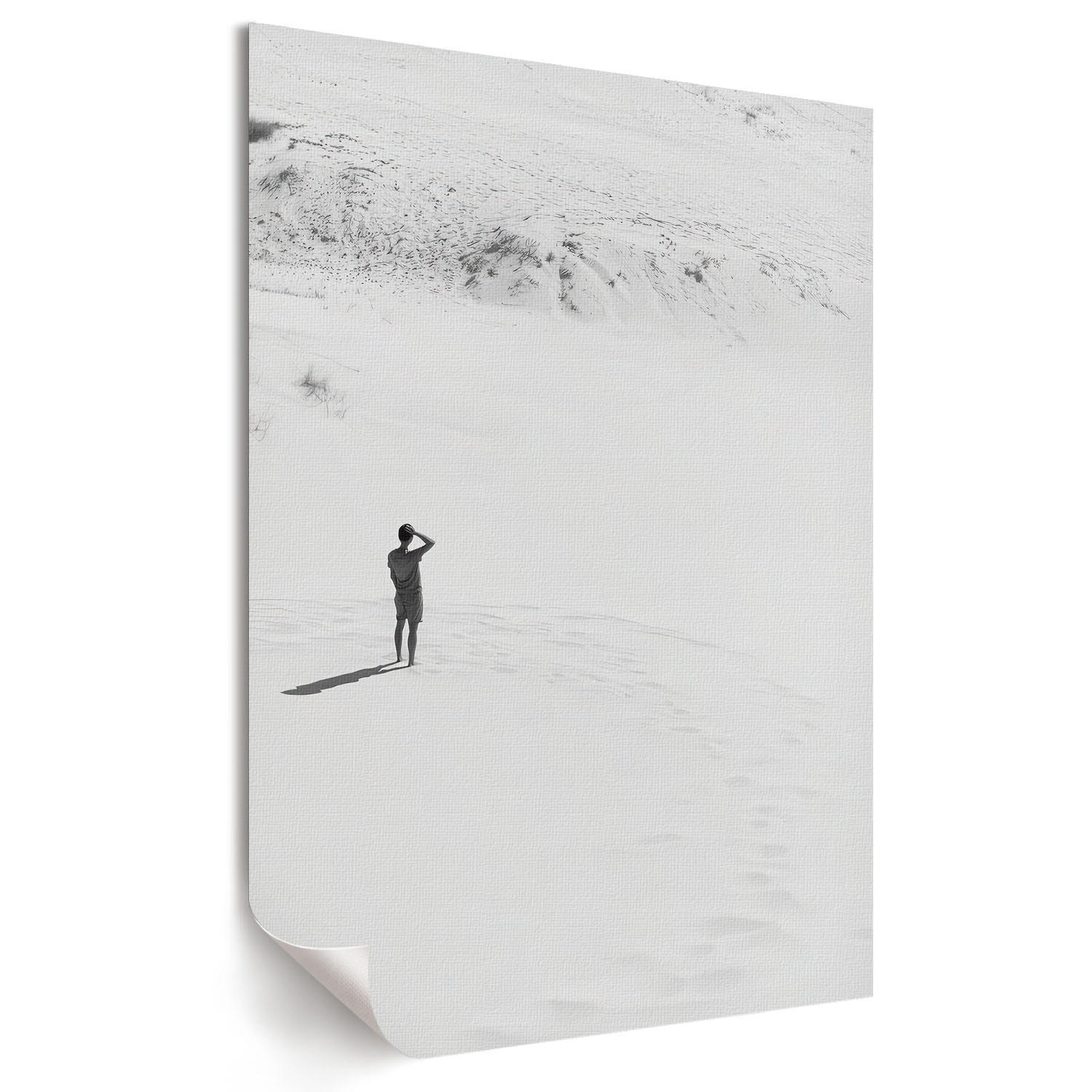 POSTER - 21x29 cm - Soft Structure - Mann im Sand - Weiß, Textil (21/29.7/0.1cm) - TULUP