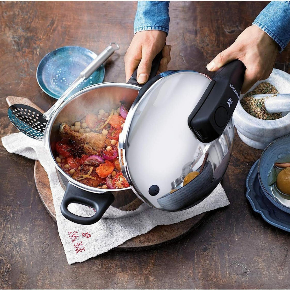 SCHNELLKOCHTOPF Perfect Edelstahl 6,5 L Cromargan Induktion 22 cm - Schwarz/Nickelfarben, Kunststoff/Metall (6.5L) - WMF