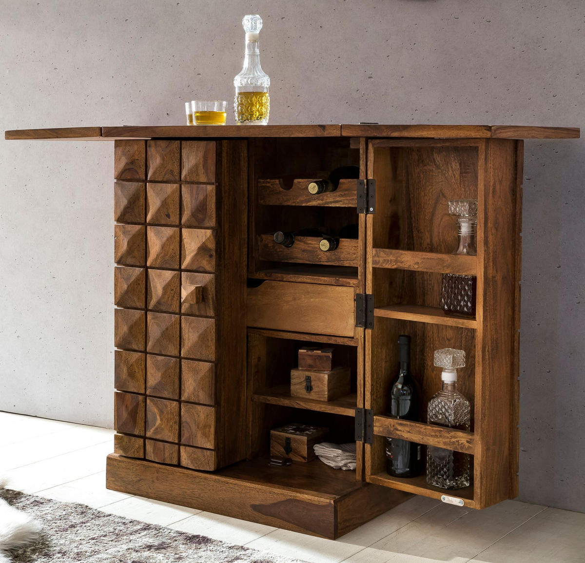 BARSCHRANK aus Massivholz mit Türen und integrierter Weinaufbewahrung SAAR, Braun 64x50x91 cm - Braun, Holz (64/91/50cm) - KADIMA DESIGN