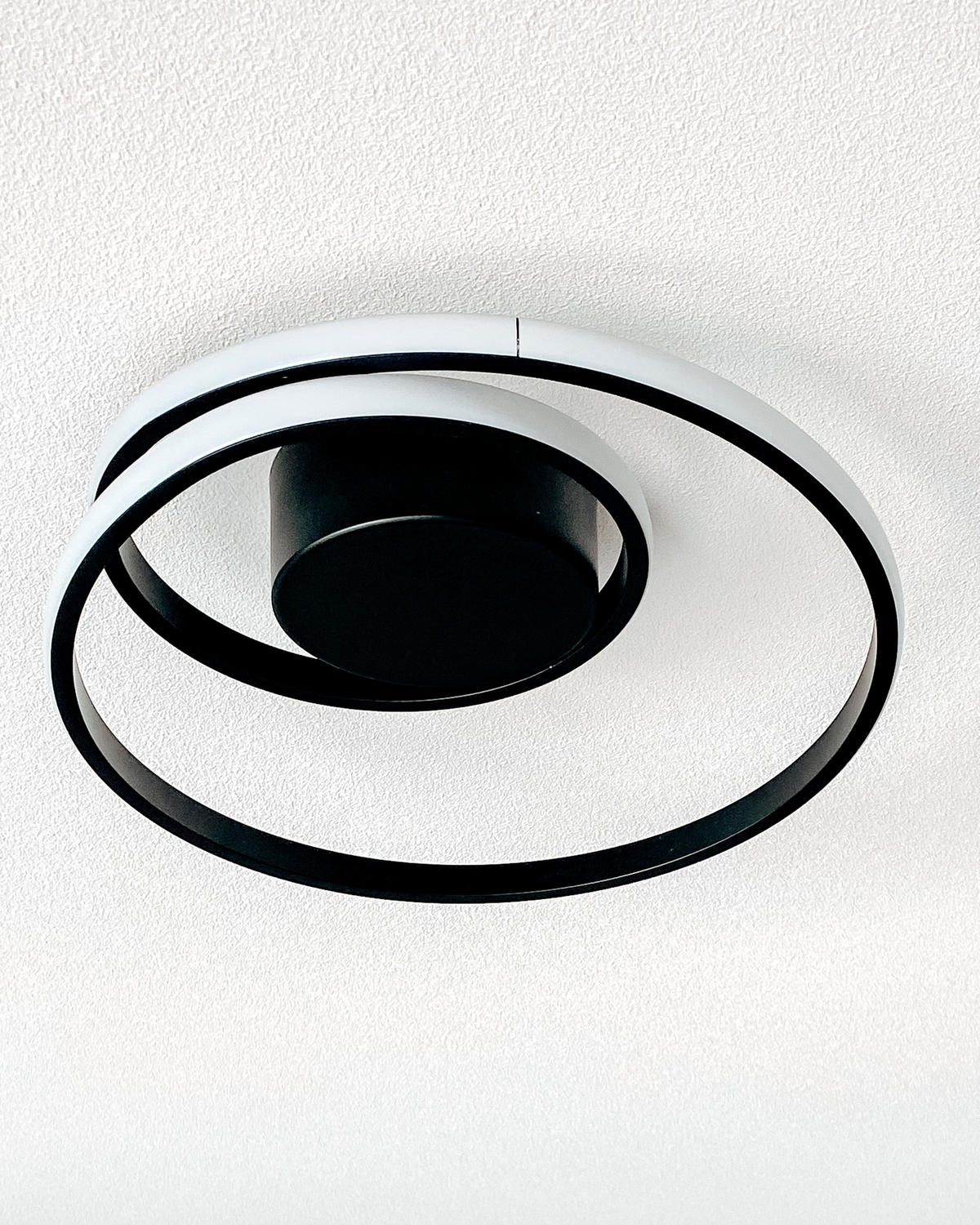 LUSTRĂ DE TAVAN Naryn 38/38/15 cm - negru, metal (38/38/15cm) - Beliani