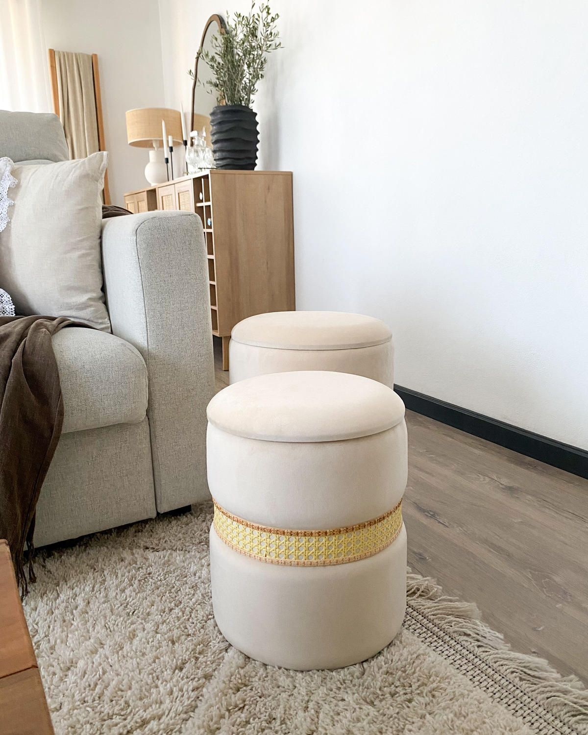POUF Medford 30-34/30-34/38-43 cm - bej, material textil (30/38/30cm) - Beliani