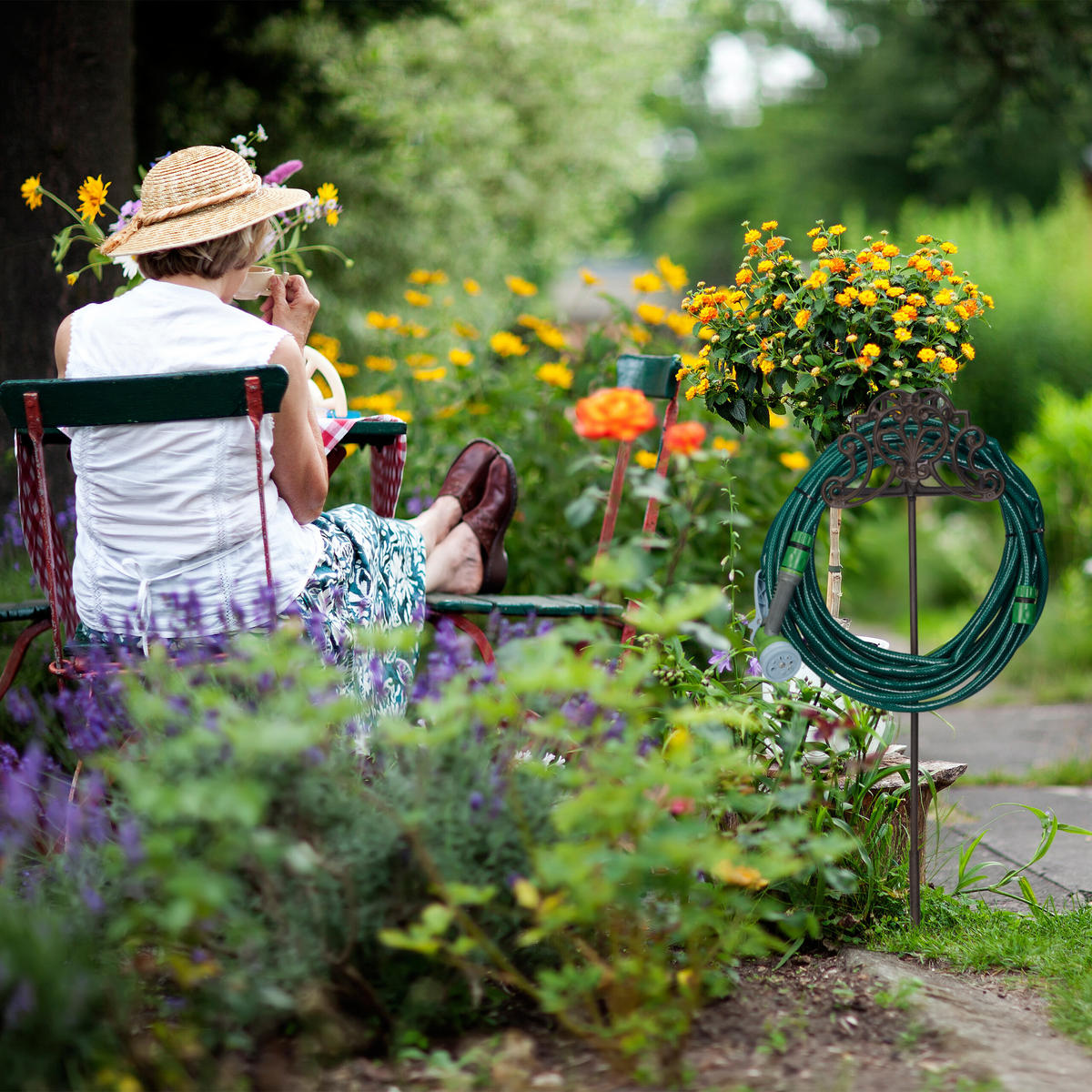 SCHLAUCHHALTER - Dunkelbraun, Metall (27/100/16cm) - Relaxdays