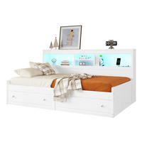 TAGESBETT 90/200 cm mit LED-Ambientebeleuchtung, 2 USB-Anschlüssen, 2 Steckdosen, 2 Schubladen und Spanplatte/MDF, Weiß/Natur - Weiß, Holzwerkstoff (90/200cm) - Redom
