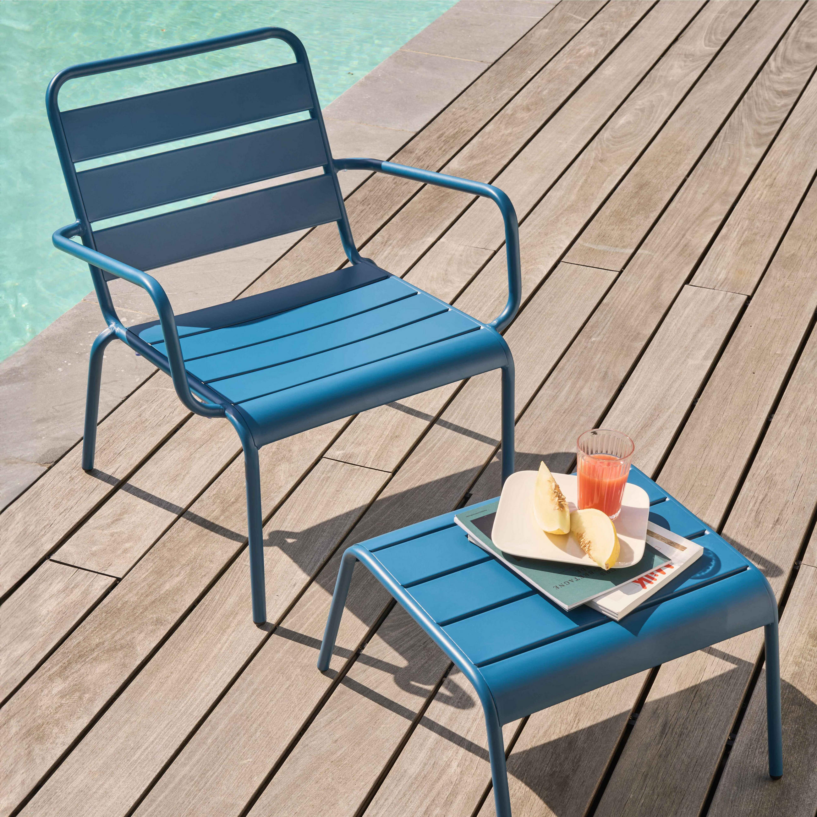RELAXSESSEL MIT HOCKER, Pazifikblau - Dunkelblau, Metall (64/72/60cm) - Oviala