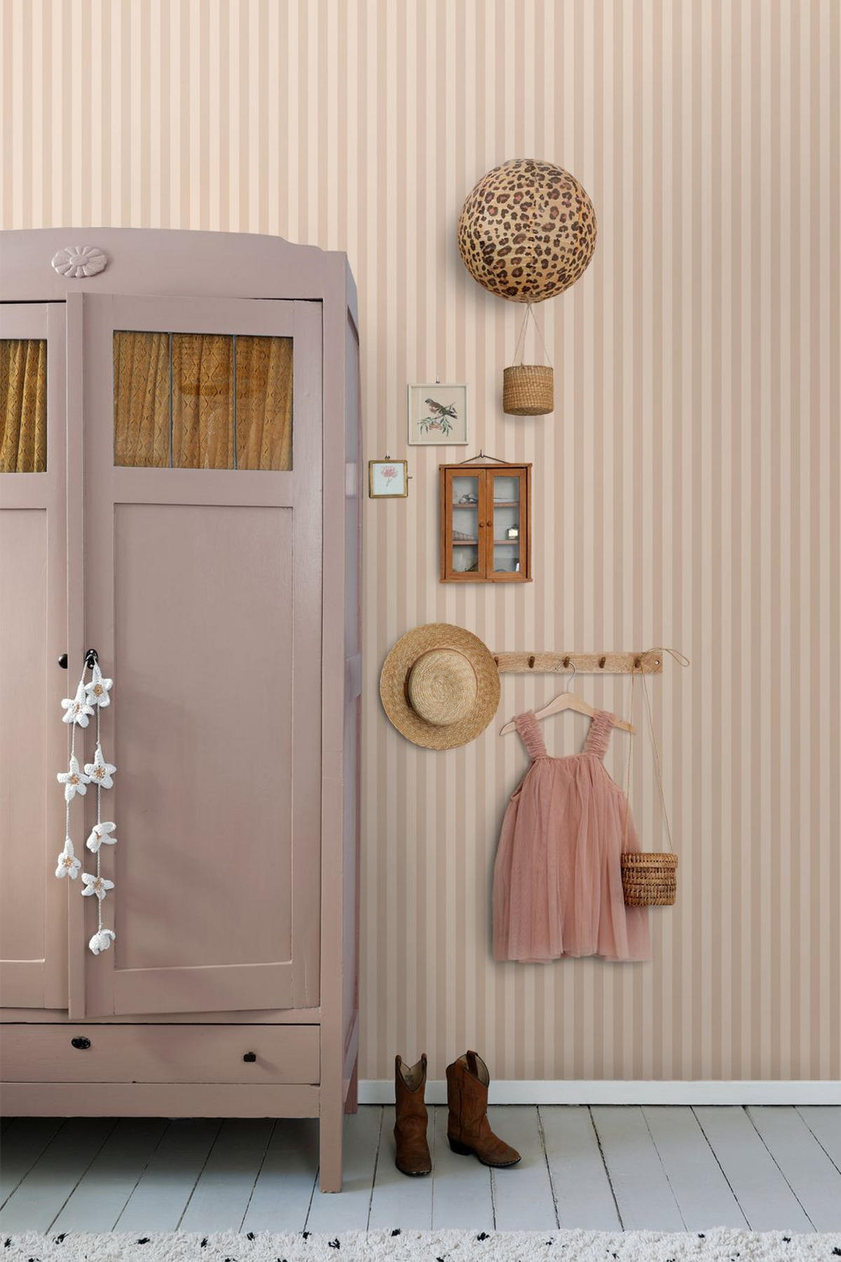 TAPETE Streifen 50 x 900 cm - Pink, Papier (50/900cm) - ESTAhome