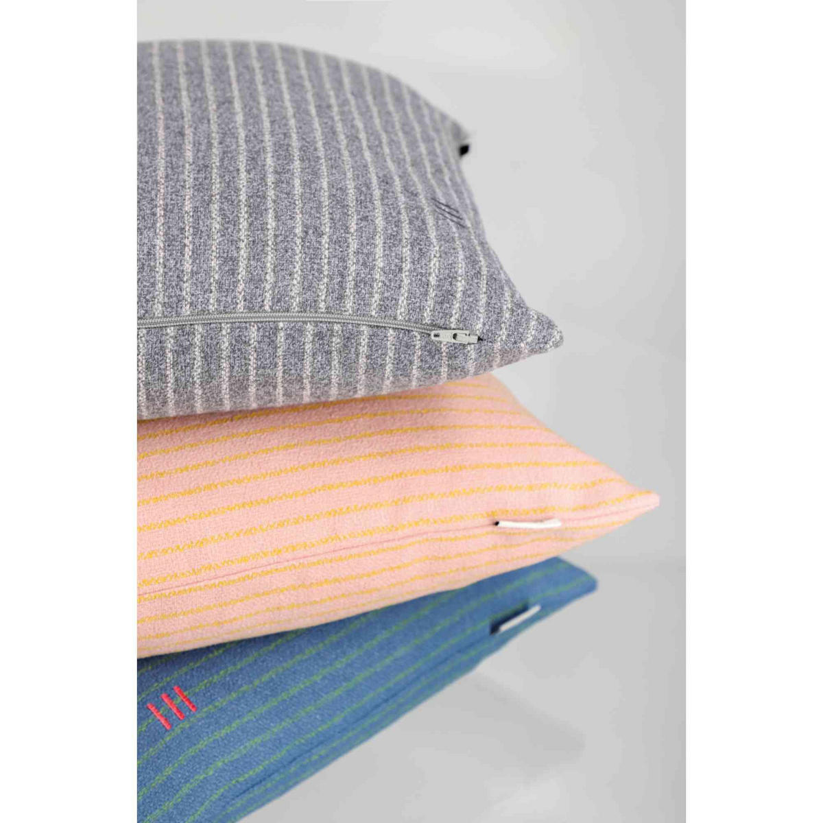 ZIERKISSENHÜLLE DEKOKISSENHÜLLE FUN STRIPE 2er Set - Grau, Textil (38/38cm) - Esprit