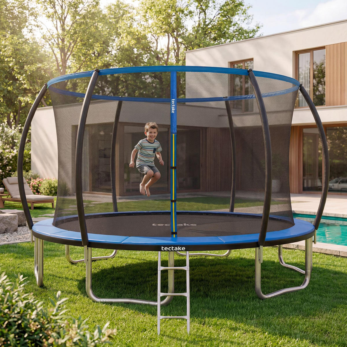 TRAMPOLIN Jumpy, inklusive Einstiegsleiter, schwarz/blau - Blau/Schwarz, Metall (394/275/394cm) - tectake