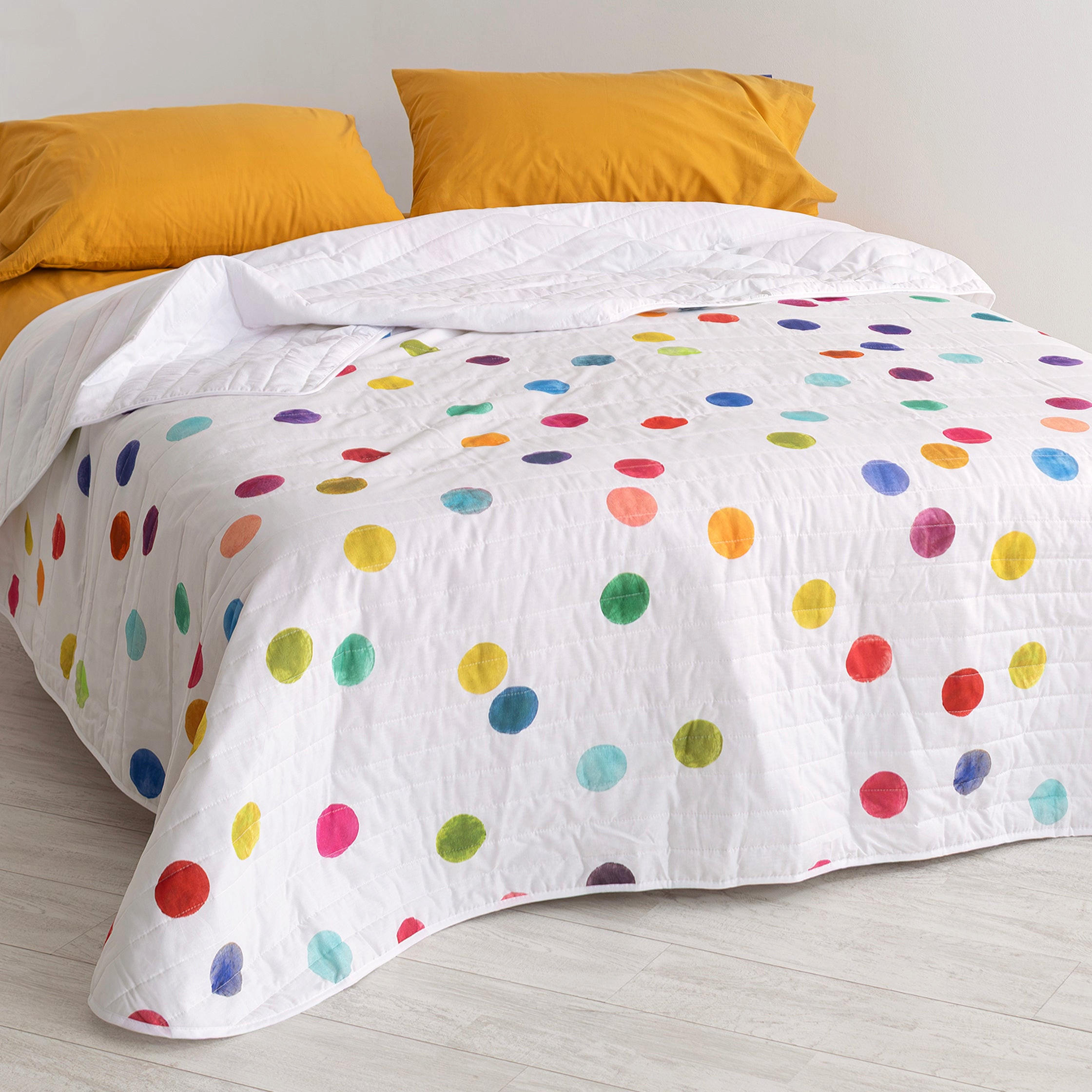 Happy Friday Tagesdecke Mehrfarbig 270x260 cm