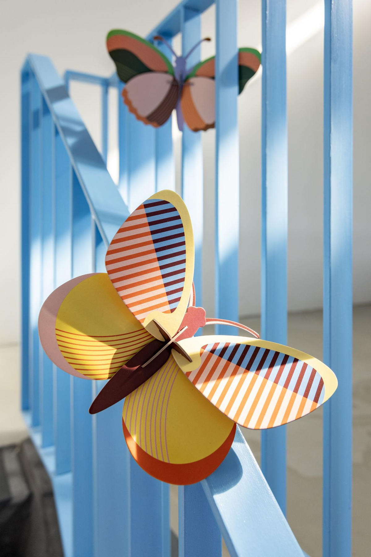 WANDDEKO Moderner Falter 7.5/16 cm - Multicolor, Wellpappe (7.5/16/23cm) - KUNSTLOFT