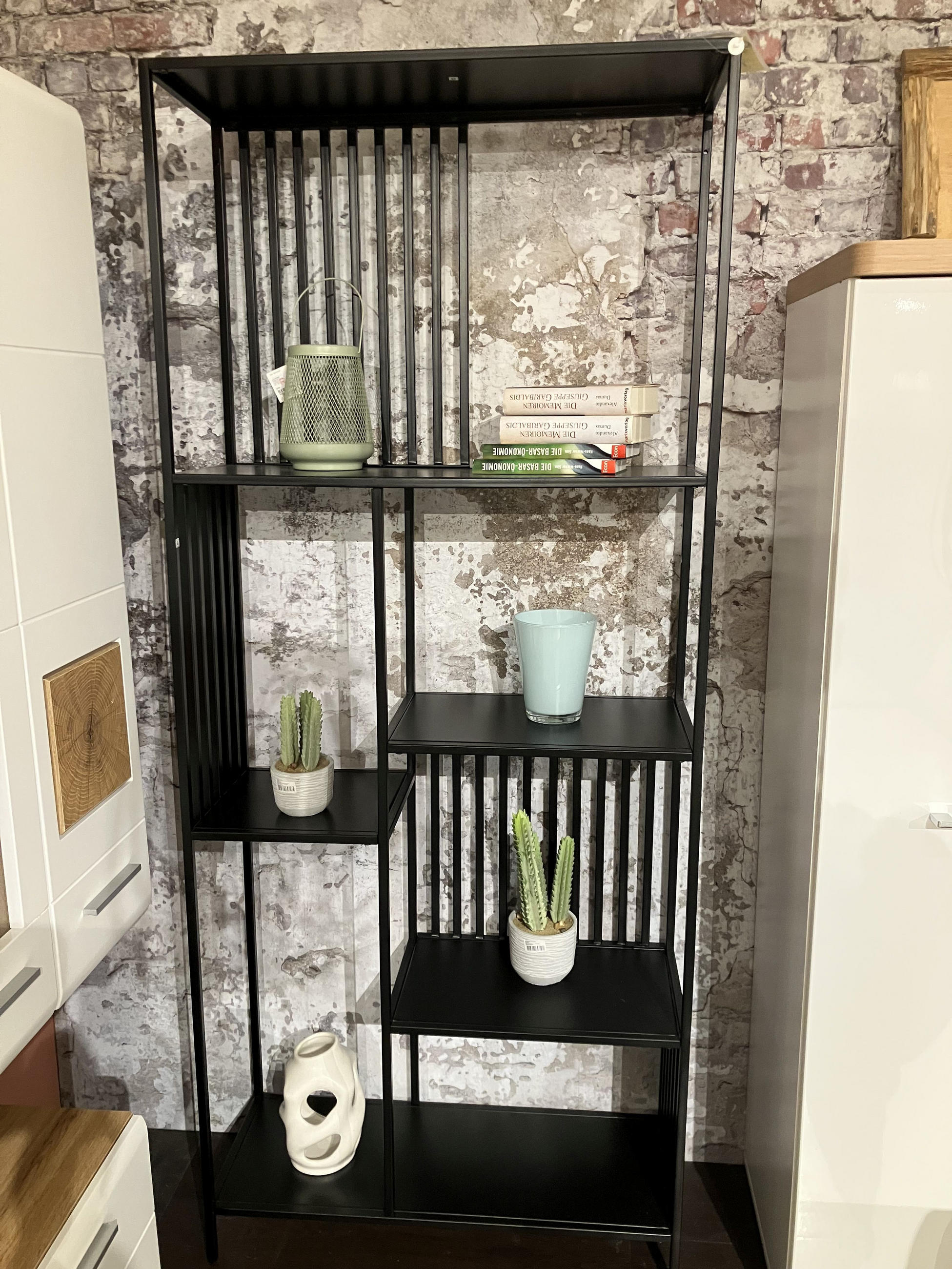 REGAL TARUN - Ambia Home