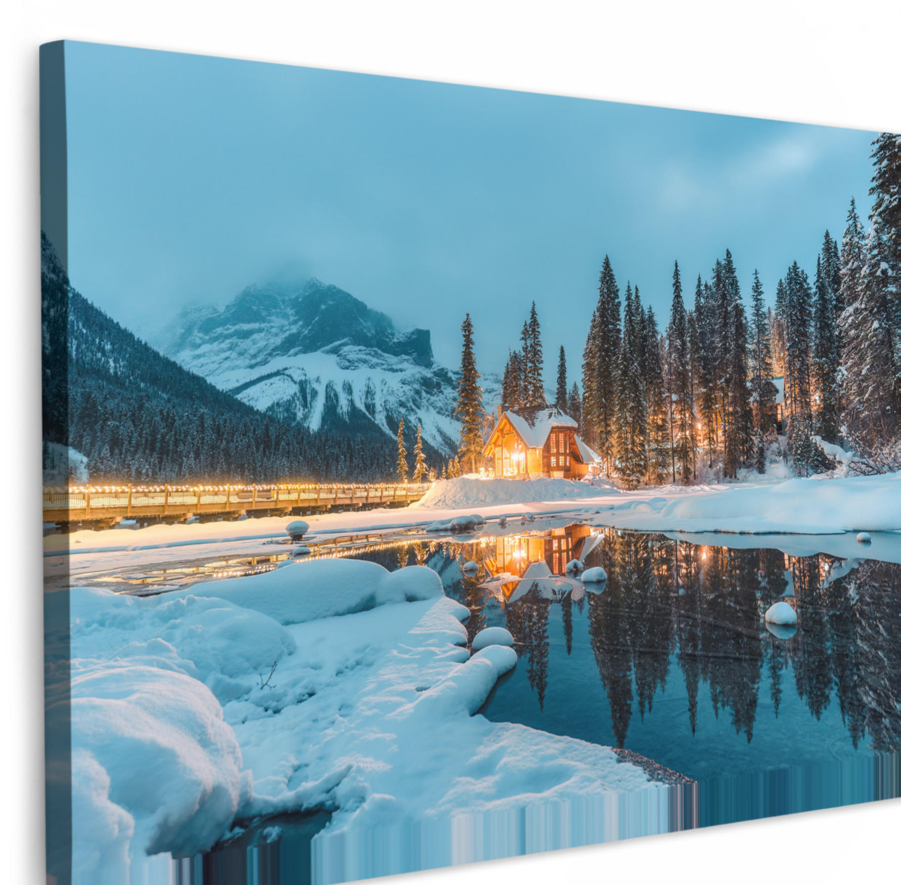 LEINWANDBILD Winterlandschaft - Natur - Haus - Berge - Schnee XXL 150x100 cm - Hellblau, Textil (150/100cm) - MuchoWow