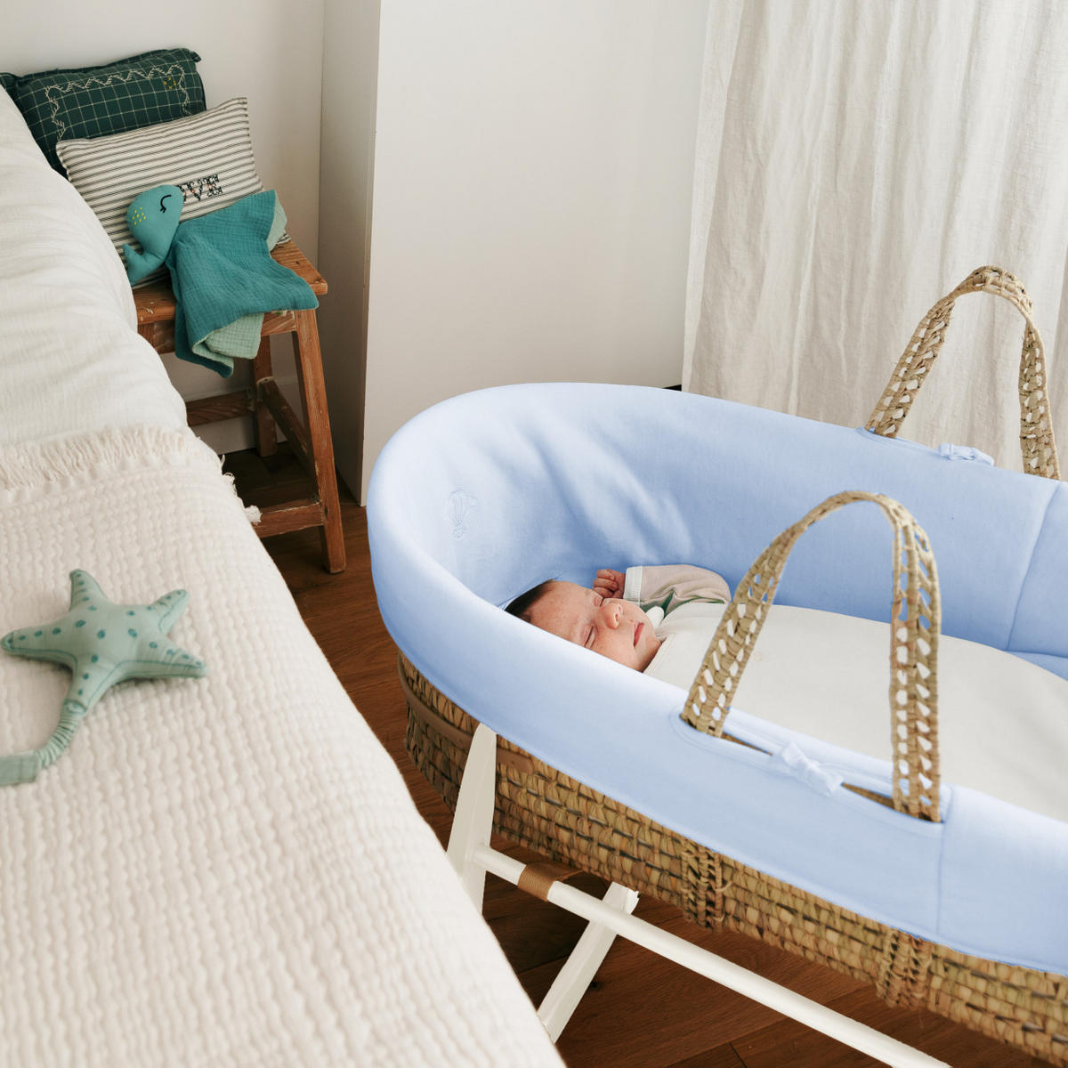 BABYTRAGEKORB Bio-Baumwolle blau - Blau, Naturmaterialien (29/78cm) - Premiers Moments