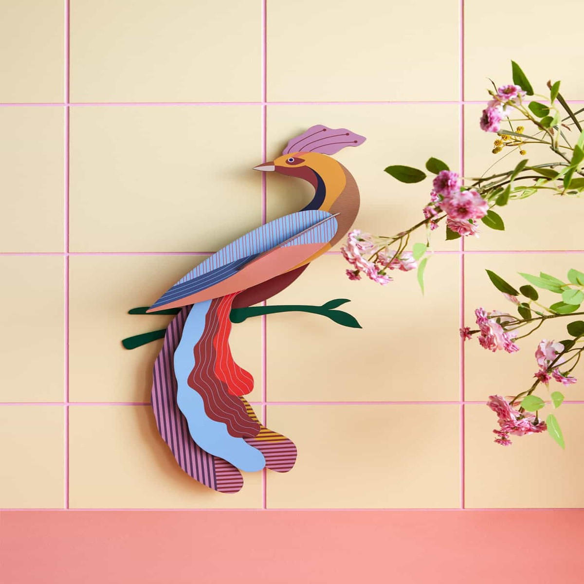 WANDDEKO Exotischer Vogel 5.8/46.5 cm - Multicolor, Wellpappe (5.8/46.5/28cm) - Studio Roof