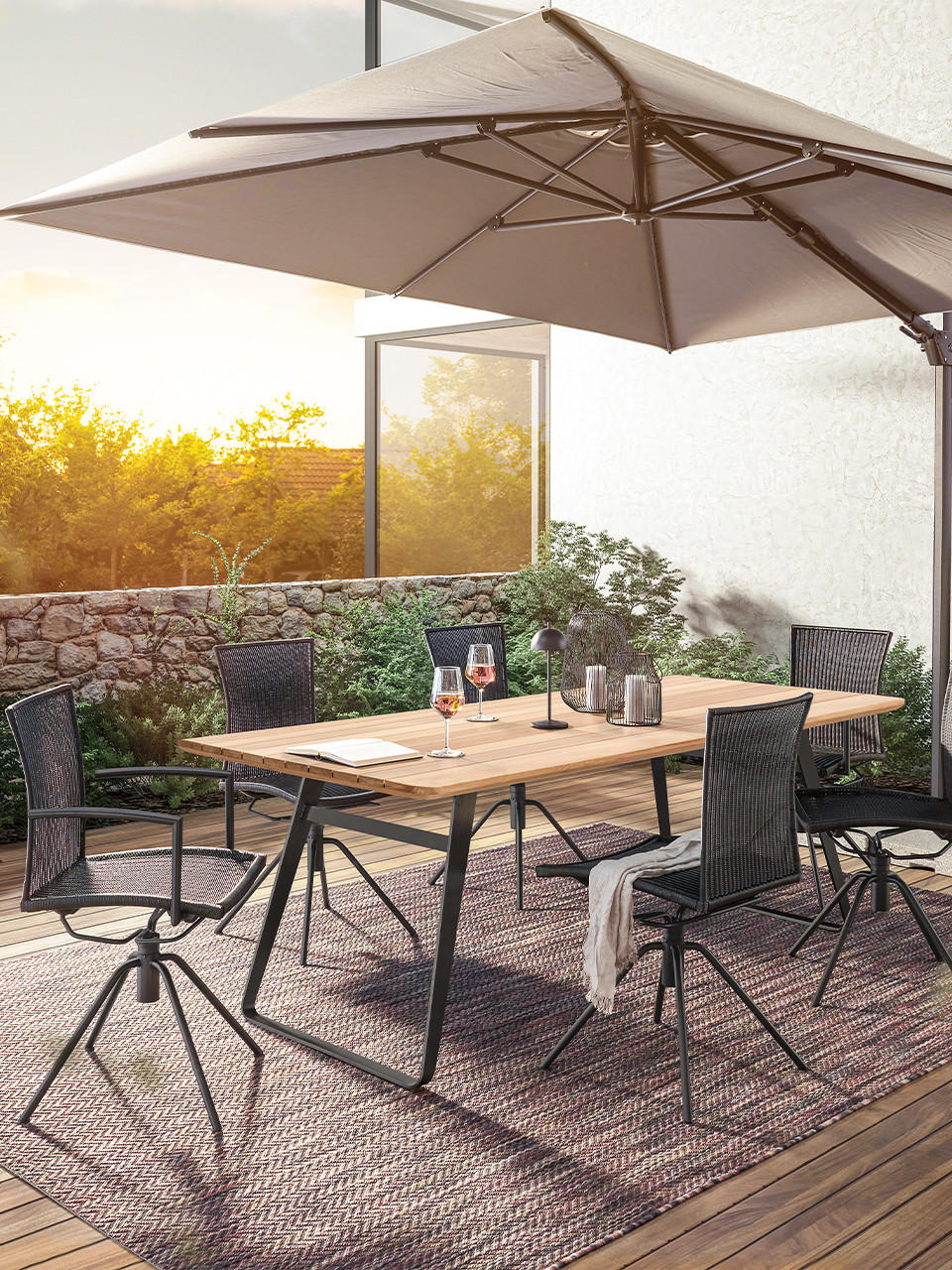 záhradná nábytok, záhradné sedenie, vonkajšia sedacia súprava