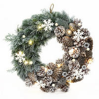 WEIHNACHTSKRANZ mit LED Beleuchtung & Timer - Dunkelgrün, Naturmaterialien (35cm) - Hometopia