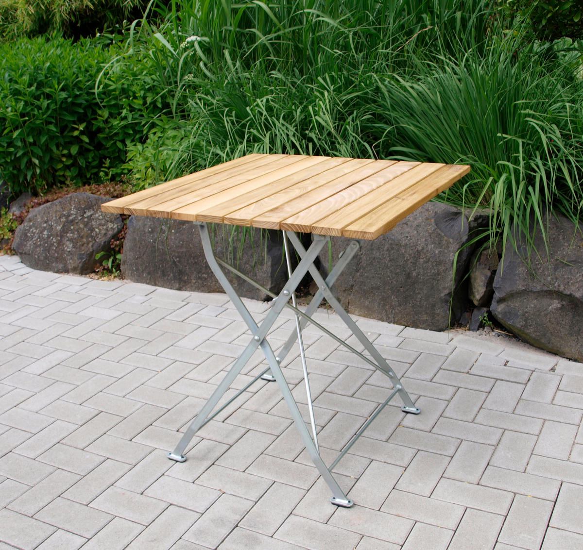 KLAPPTISCH Bad Belzig aus Robinienholz 70x70 cm, Stahlgestell Verzinkt - Braun, Holz (70/70/72cm) - TPFGarden