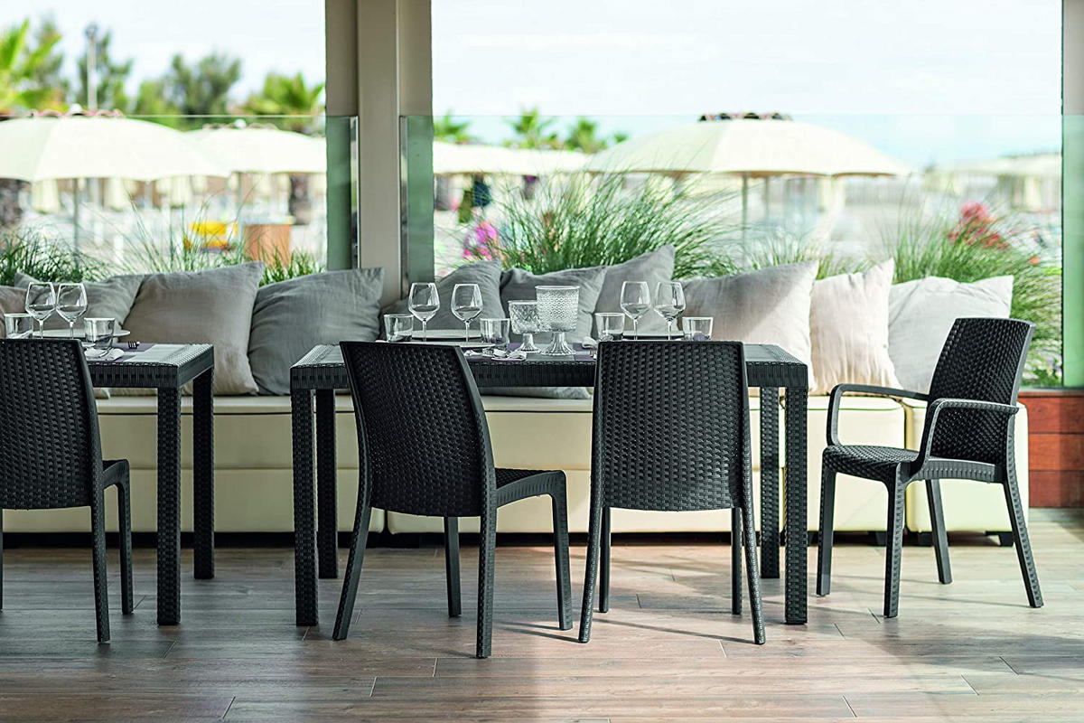 STUHL Verona Gastronomie Stuhl mit Armlehnen | Graphit | Gartenstuhl | Wetterfest - Anthrazit, Kunststoff (59/86/57cm) - BICA