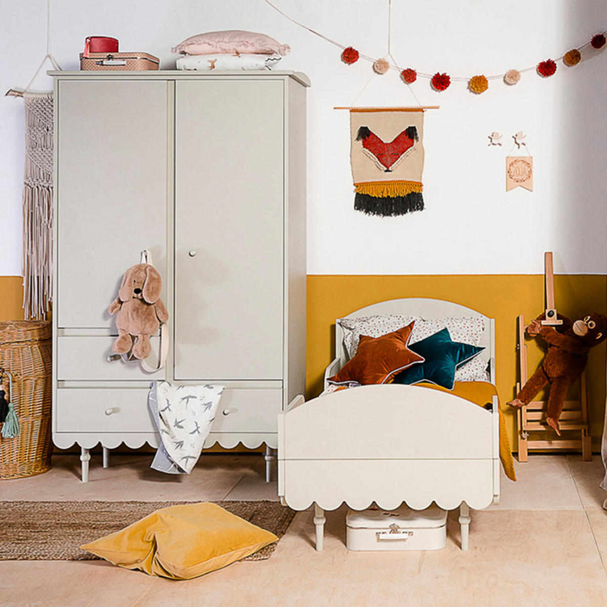 SKŘÍŇ 2DVEŘOVÁ Babushka Olive - zelená barva, kompozitní dřevo (104/183/50cm) - Petits-meubles