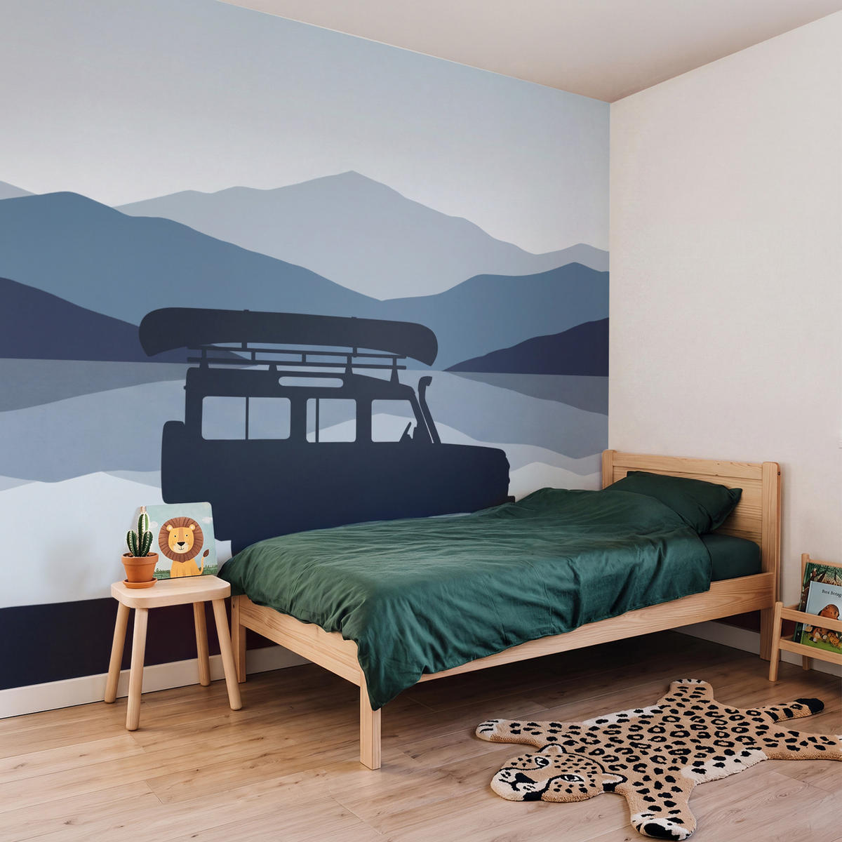 KINDERTAPETE - Auto - See - Berge - Blau - 260x220 cm - Blaugrau, Papier (260/220cm) - OnlyWow
