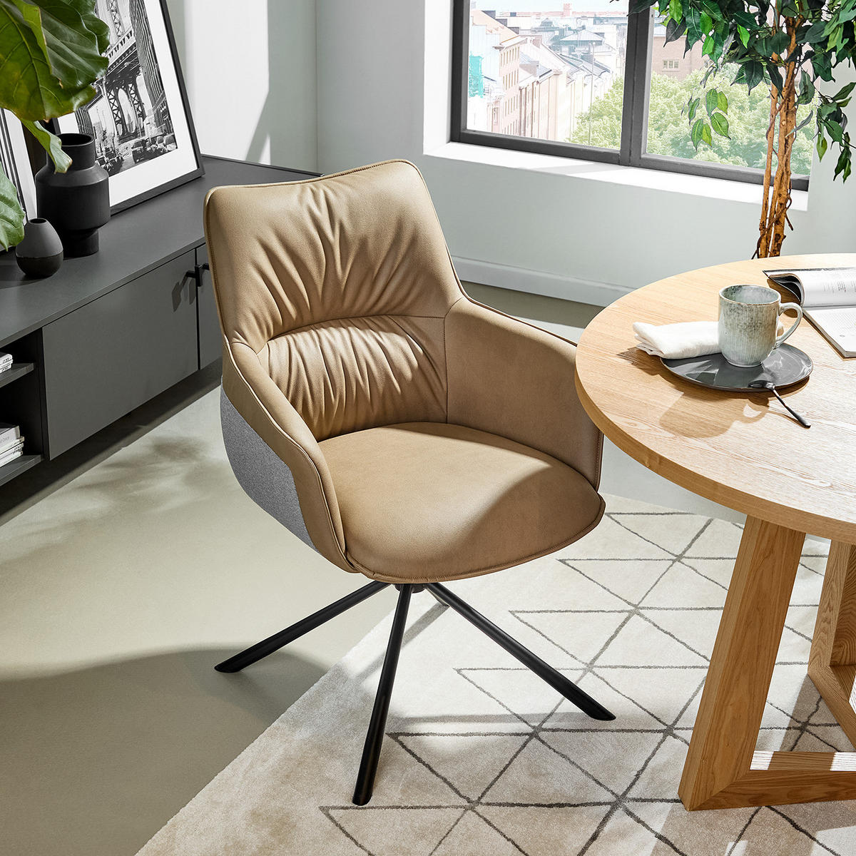 DREHBARER ARMLEHNENSTUHL - Cappuccino / Schwarz - Microfaser / Eisen - Cappuccino, Textil/Metall (60/92/64cm) - home24