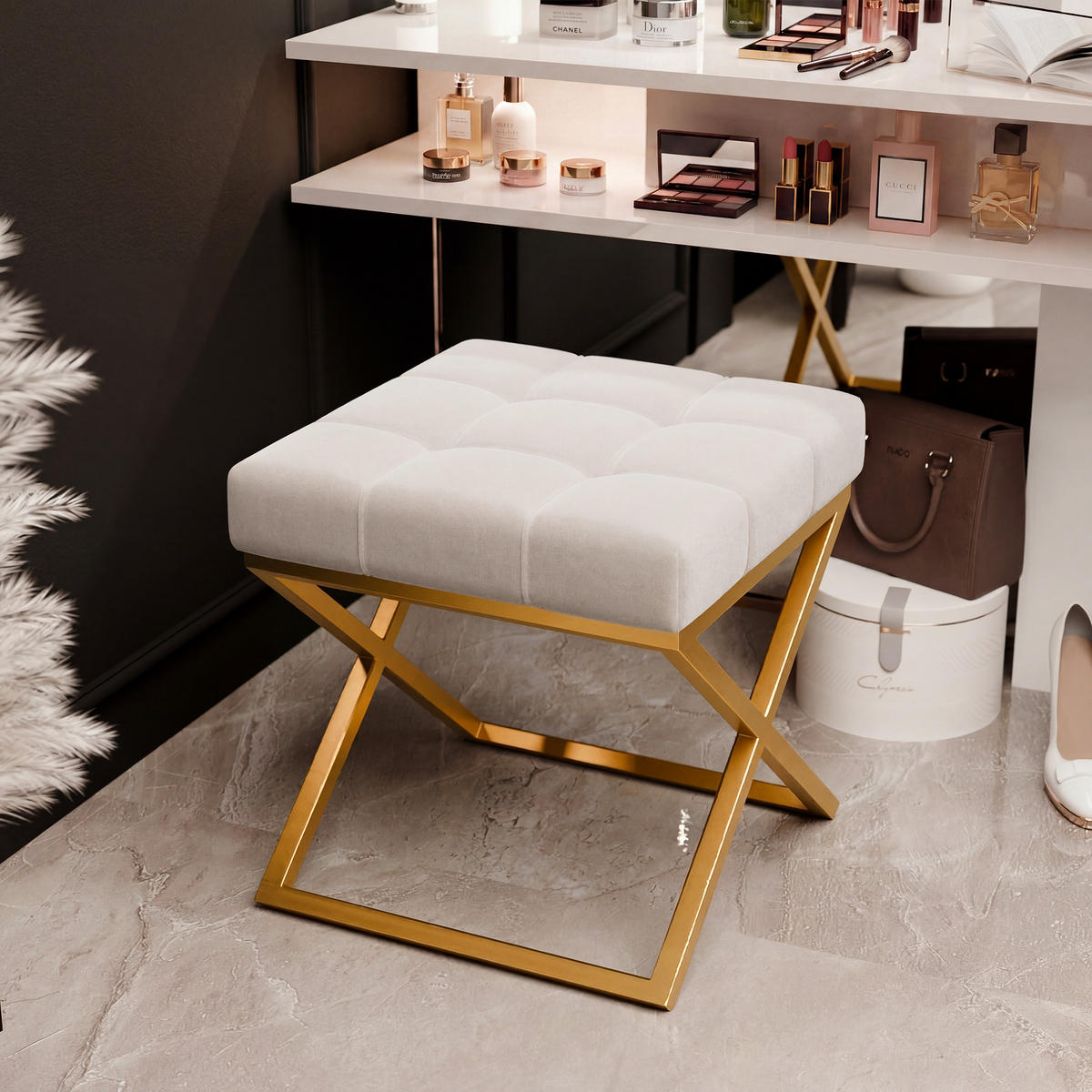 HOCKER LIND 45/45/45 cm, Goldfarben / Hellbeige - Sandfarben/Goldfarben, Textil/Metall (45/45/45cm) - Idohome