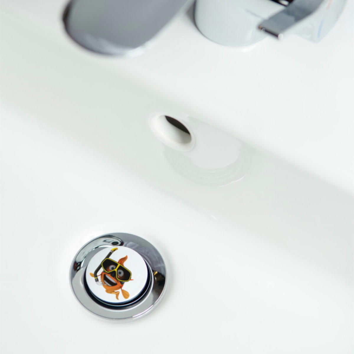 WASCHBECKENSTÖPSEL Fisch - Orange, Kunststoff/Metall (4/7/7cm) - Sanilo