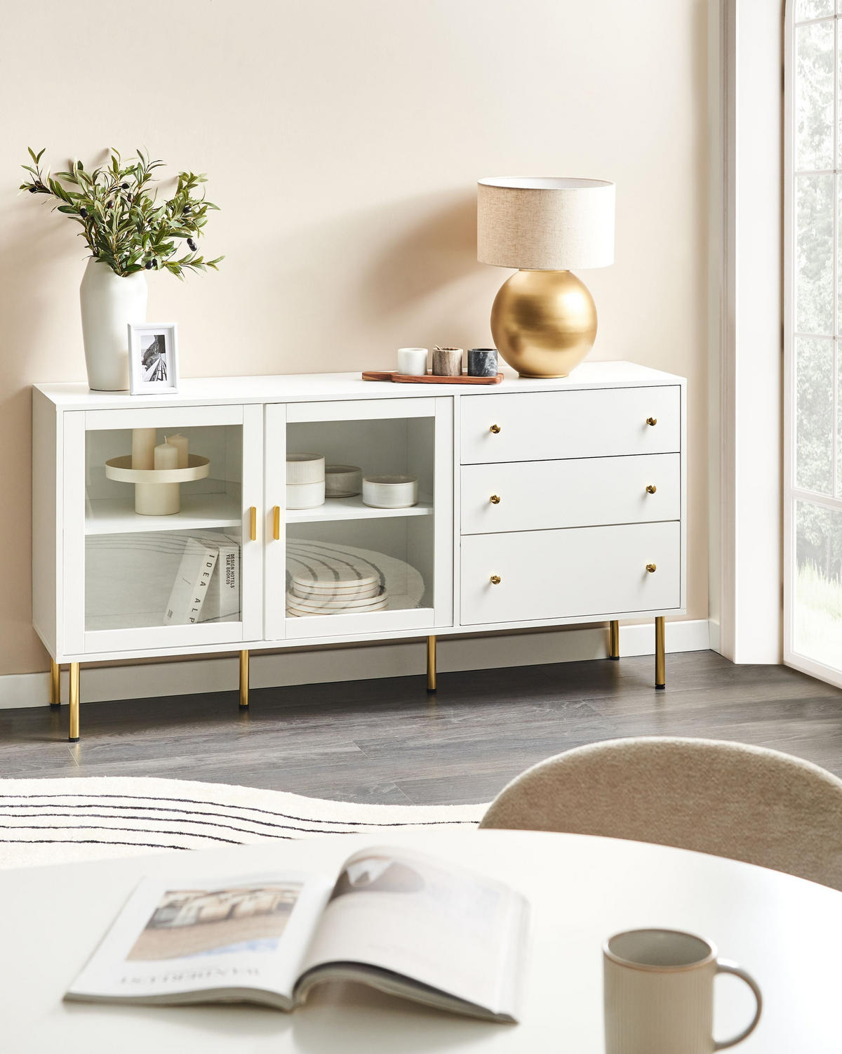 SIDEBOARD se skleněnými dveřmi 160 cm Bílý Milora - bílá, kompozitní dřevo (160/80/40cm) - Beliani