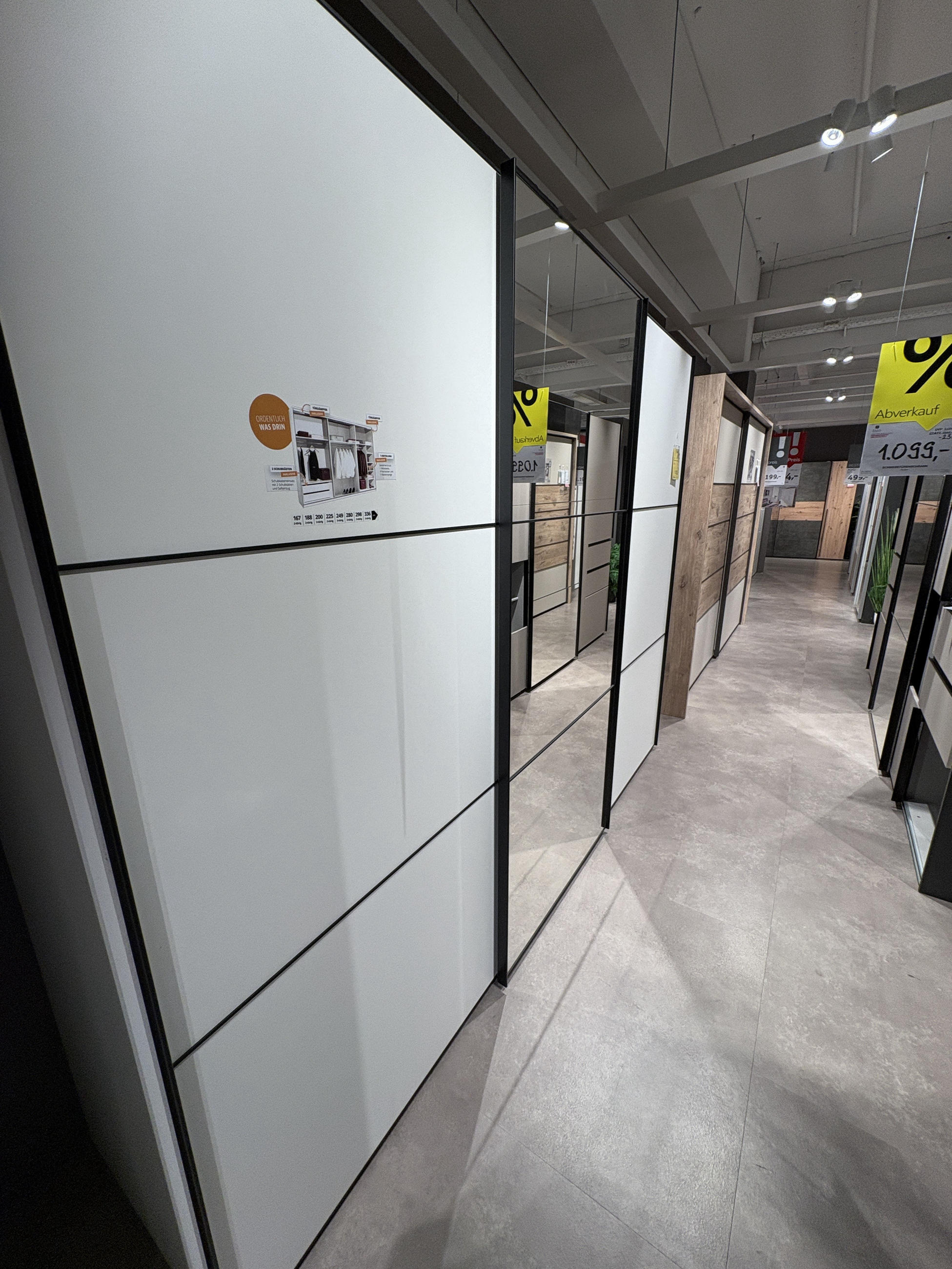 Kleiderschrank Primo - Moderano