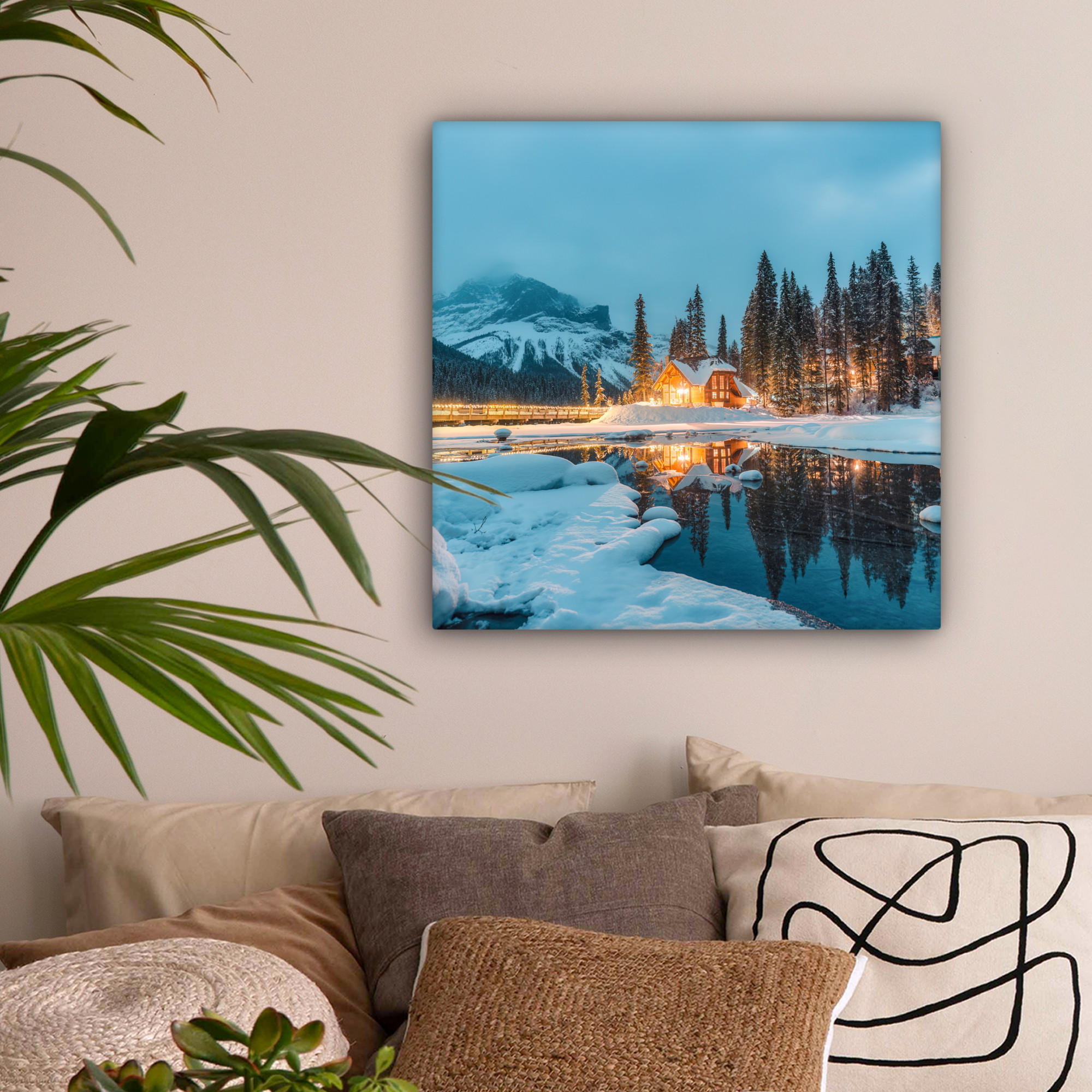 LEINWANDBILD Winterlandschaft - Natur - Haus - Berge - Schnee 50x50 cm - Hellblau, Textil (50/50cm) - MuchoWow