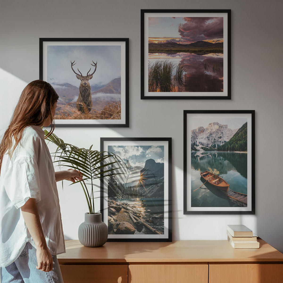 BILDER SET 4er Set - 50x50 cm & 40x60 cm Schwarzer Rahmen - Bergsee, Bootsfahrt, Sonnenuntergang, Hirsche - Schwarz, Kunststoff (50/50cm) - TULUP