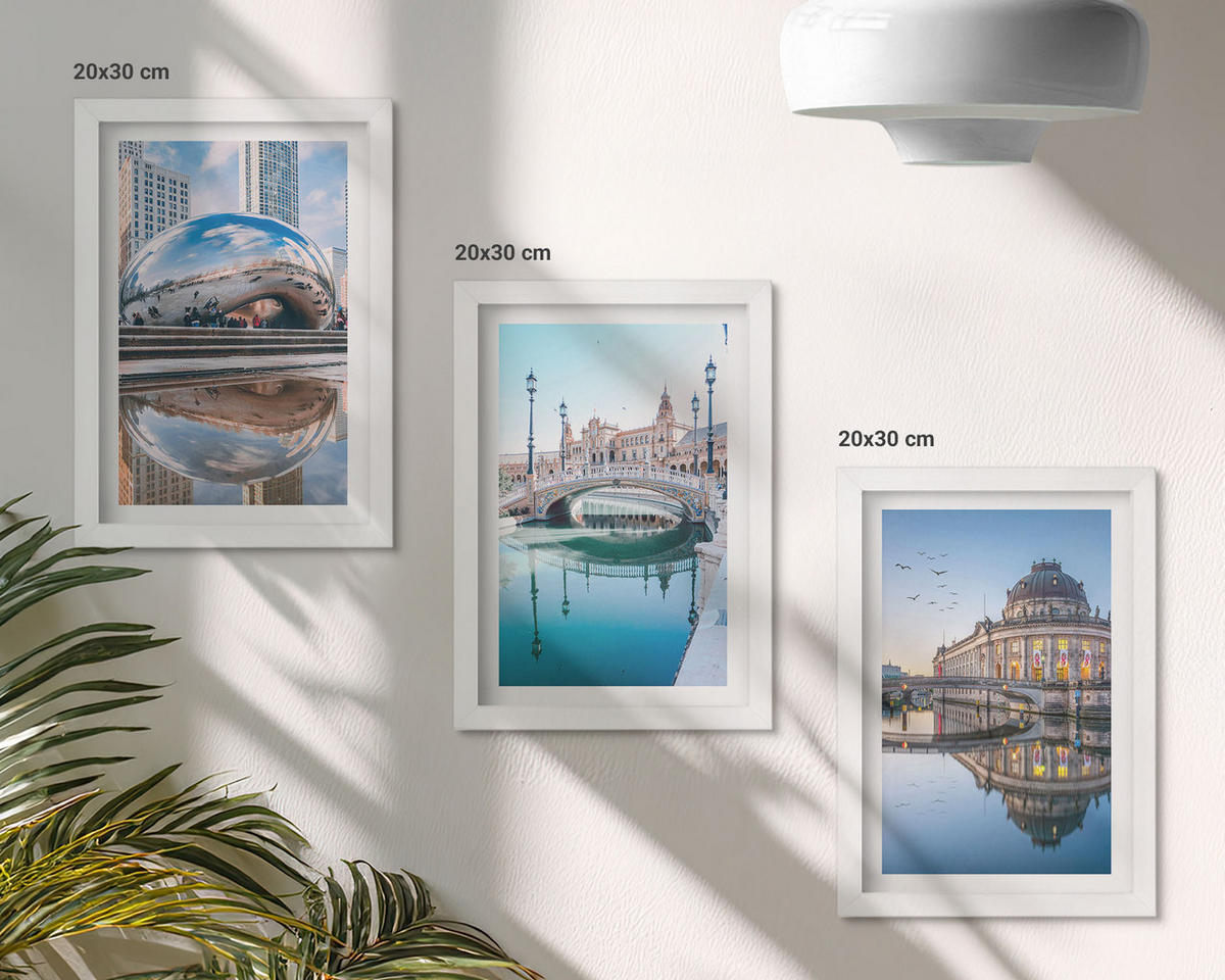BILDER SET 3er Set - 20x30 cm Weißer Rahmen - Architektur von Städten am Wasser - Weiß, Kunststoff (20/30cm) - TULUP