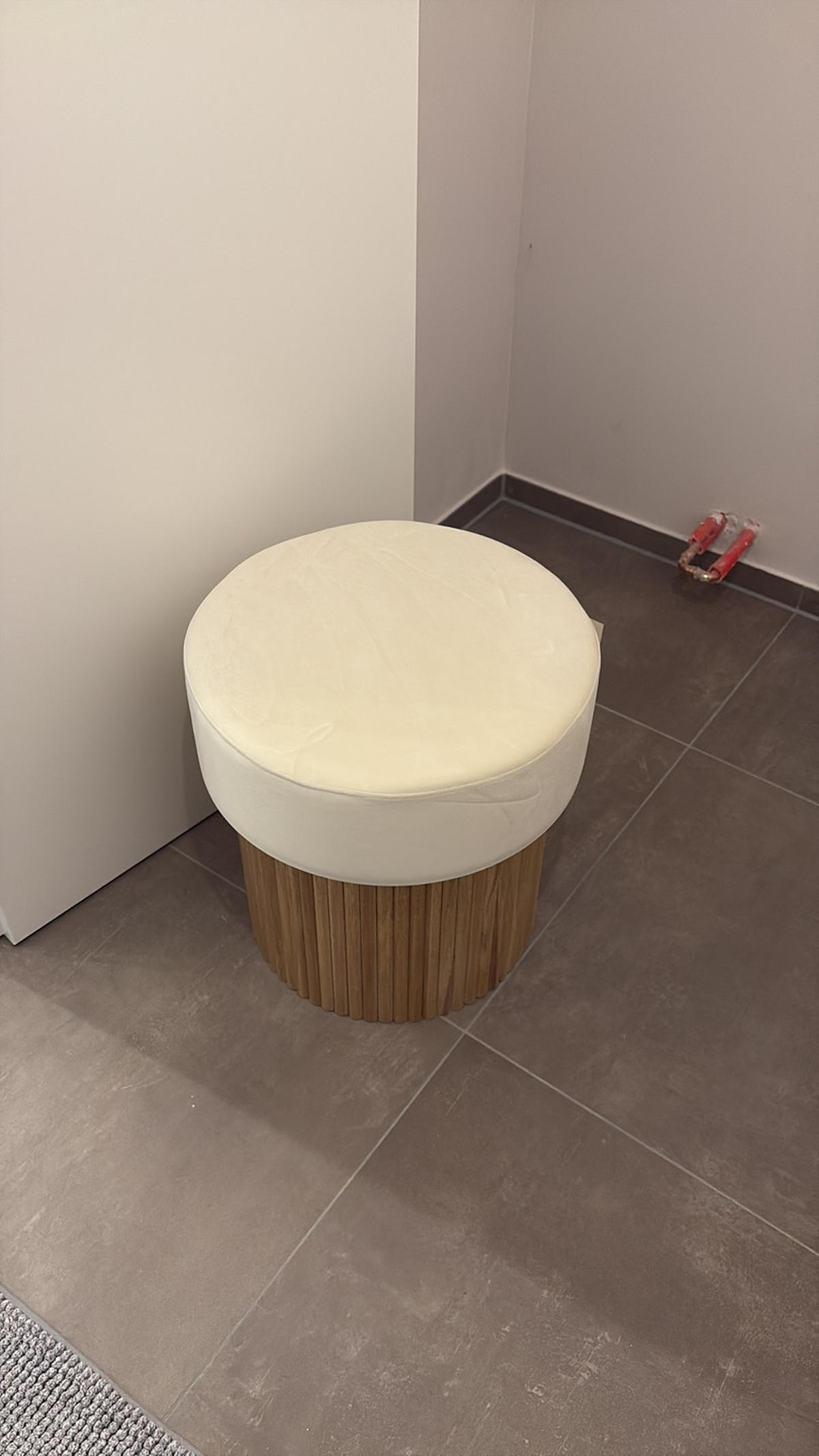 HOCKER Samt Beige - Beige, Textil (43/45/43cm) - Nordlys