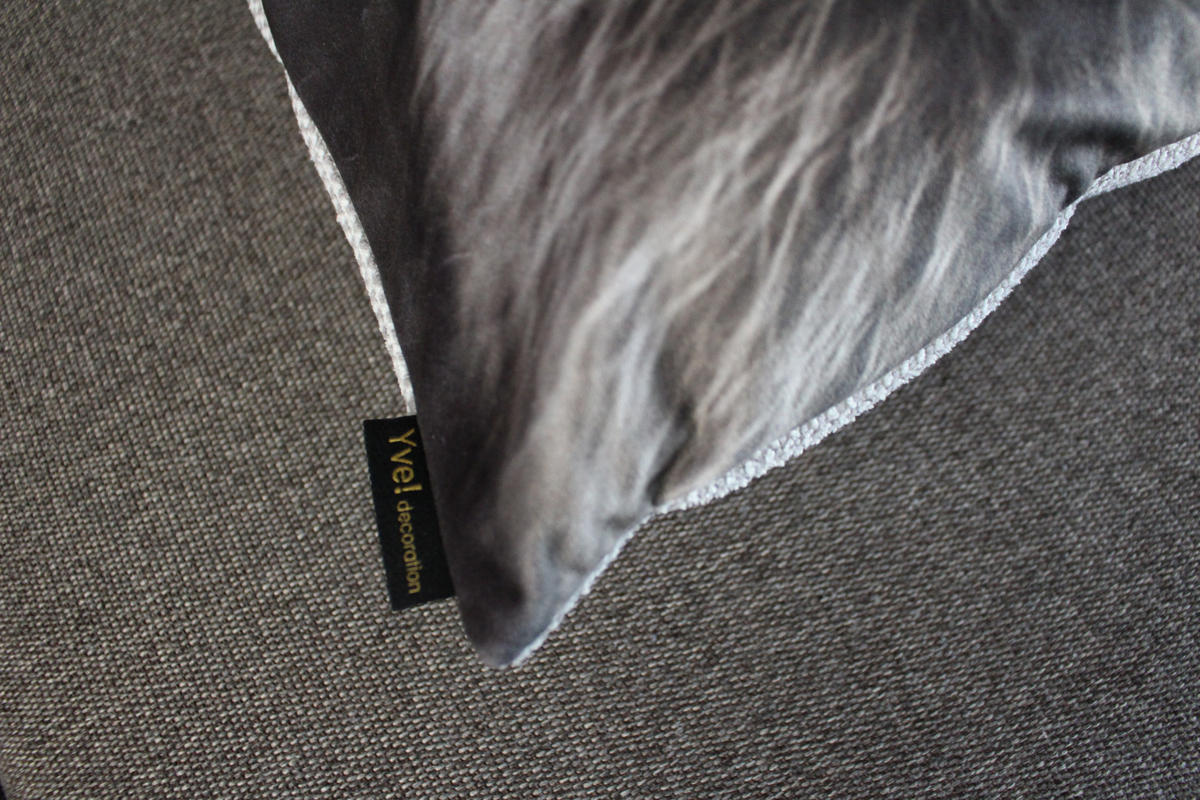 KISSENHÜLLE WASCHBÄR BILL Schaumbad - Grau, Textil (45/45cm) - Yve! decoration