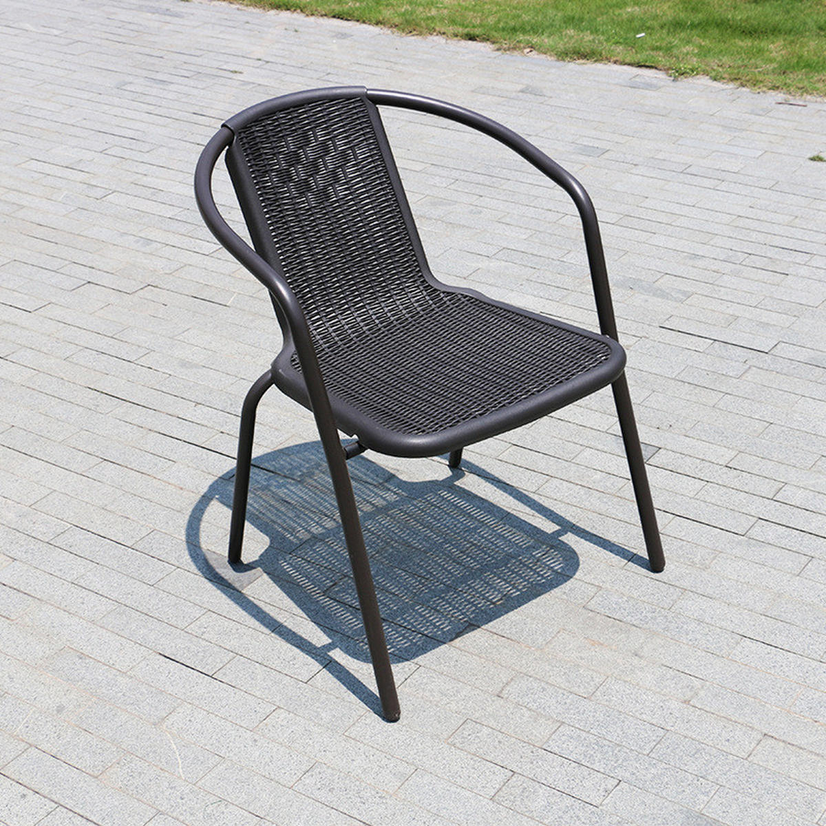 STAPELSTUHL 4er-set (4 Stühle) aus PE-Rattan Metallgestell in Schwarz für Garten Terrase und Balkon 42 x 33 x 72 cm - Schwarz, Metall (33/72/42cm) - Livingandhome
