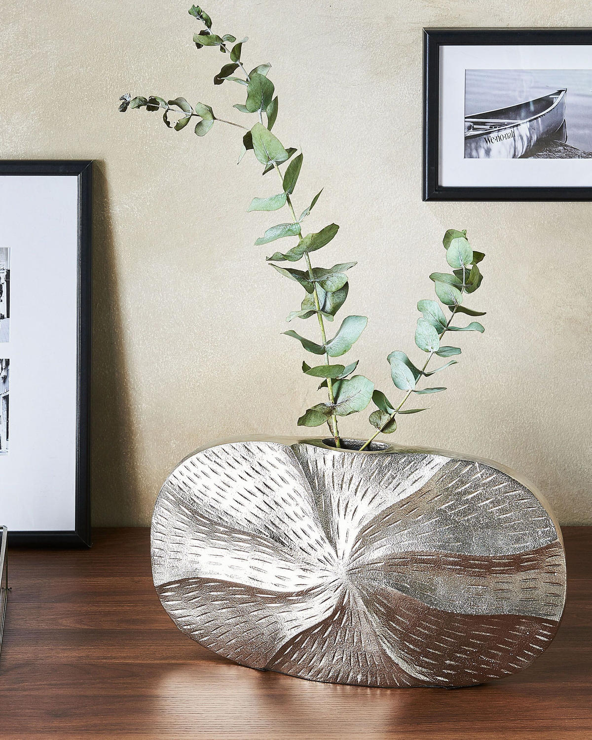 BLUMENVASE Aluminium silber Urgench - Silberfarben, Metall (21cm) - Beliani